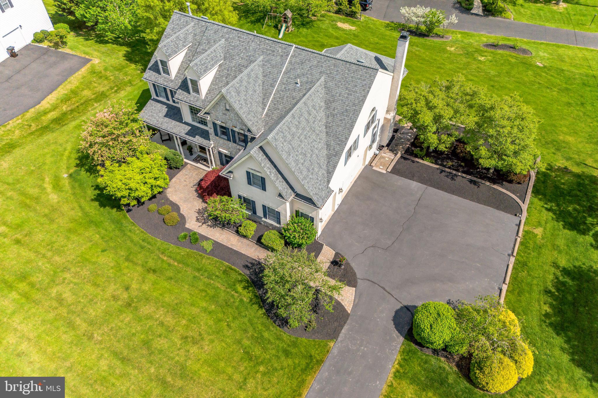 RIDINGS OF HORSHAM - Residential