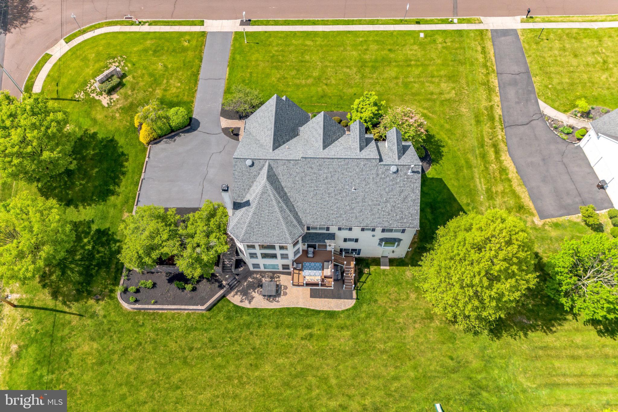 RIDINGS OF HORSHAM - Residential