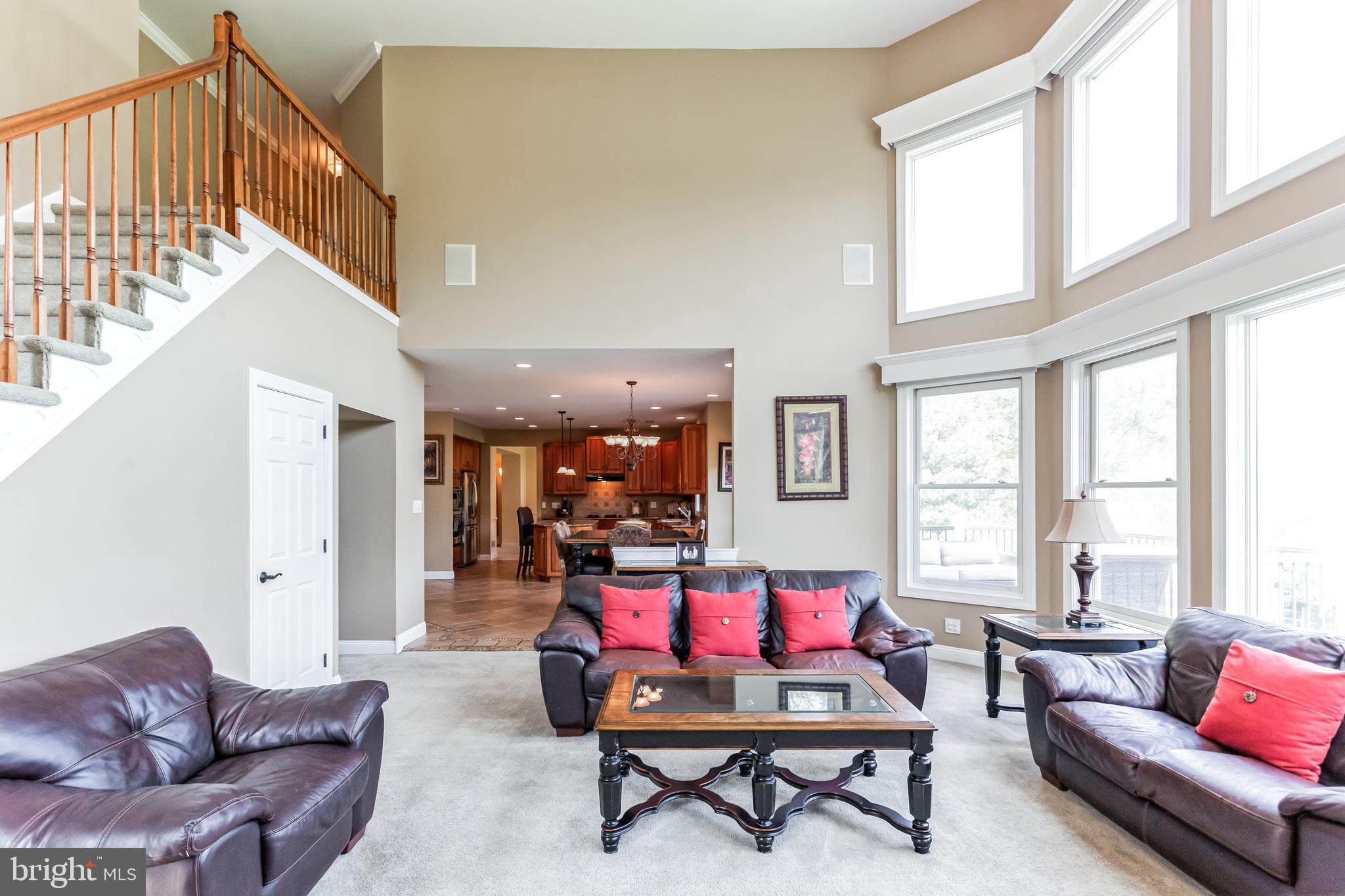 RIDINGS OF HORSHAM - Residential