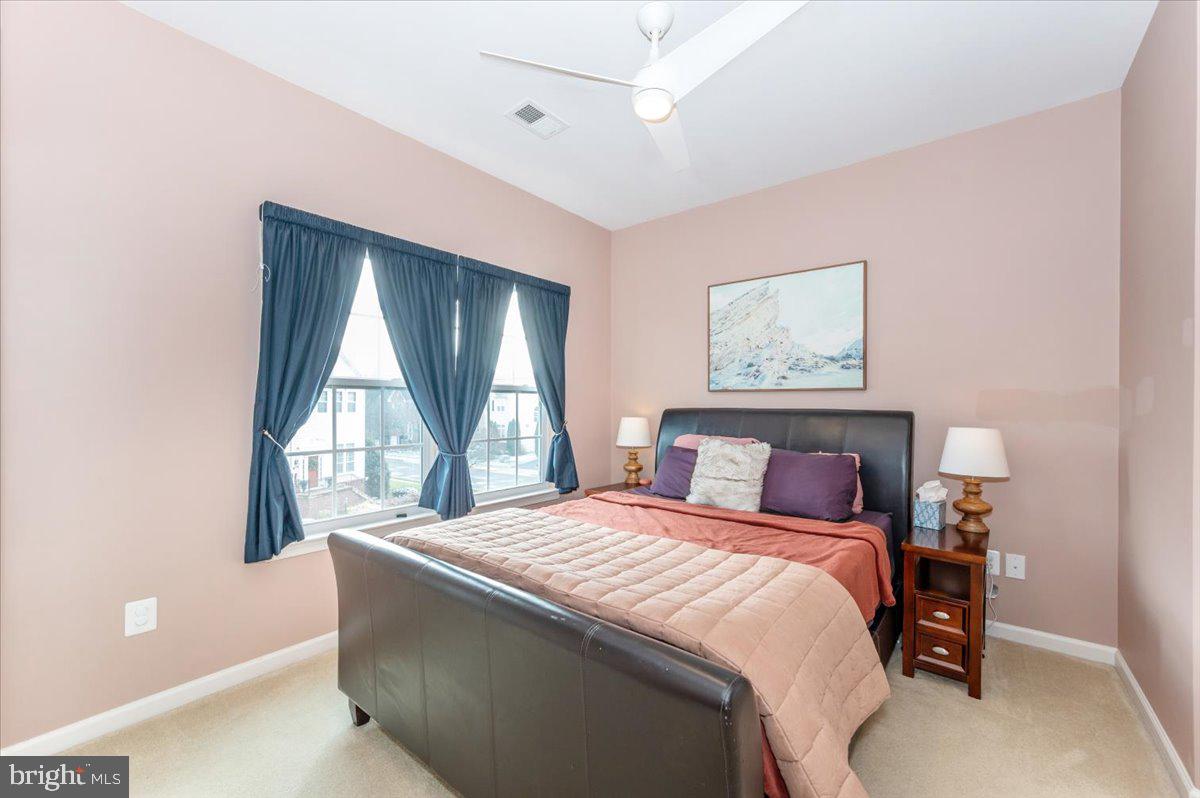 HERNDON CROSSING - Residential