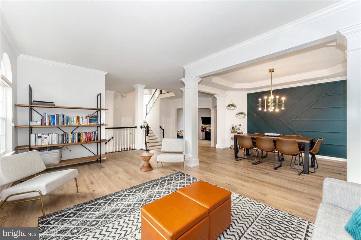 HERNDON CROSSING - Residential