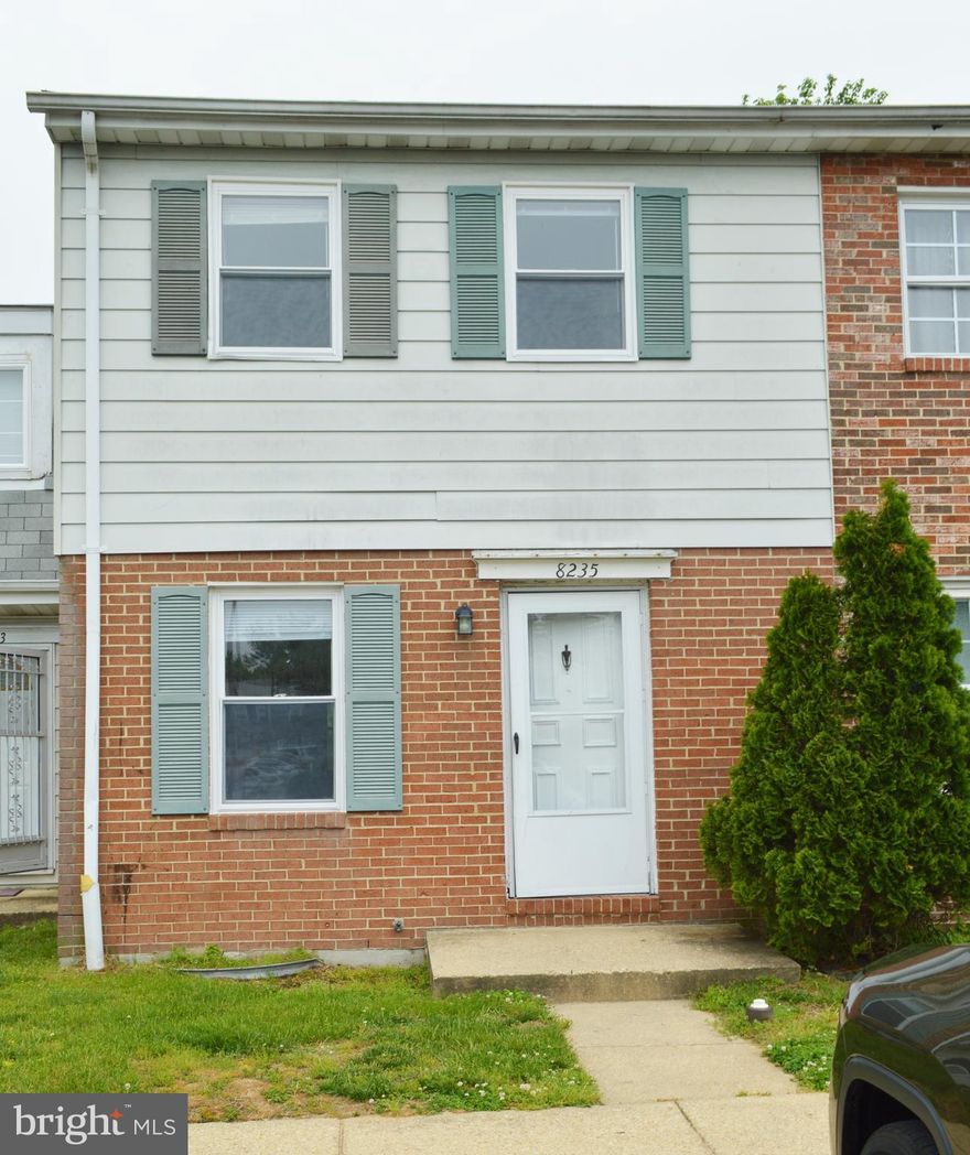 Cute 3 bedroom 1 bath townhouse in Stillmeadows is ready for your immediate occupancy! New neutral carpet and paint on main level living room and throughout upstairs.  Laminate flooring in the dining room await your next family gathering.  The downstairs is unfinished and is ready for your vision.  Check out the fenced back yard with patio and open area with lush grass and trees.  Community is not FHA Approved.