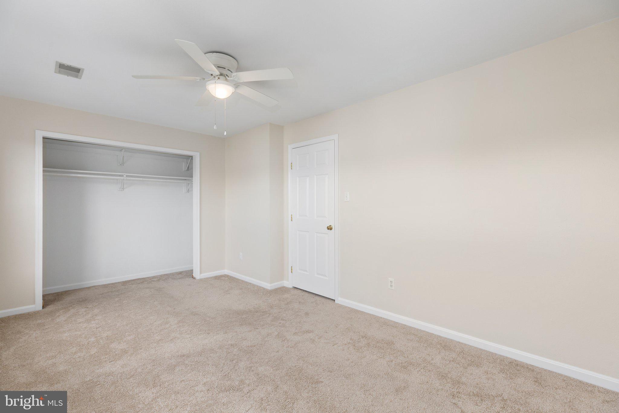 TURNBERRY VILLAGE - Residential Lease