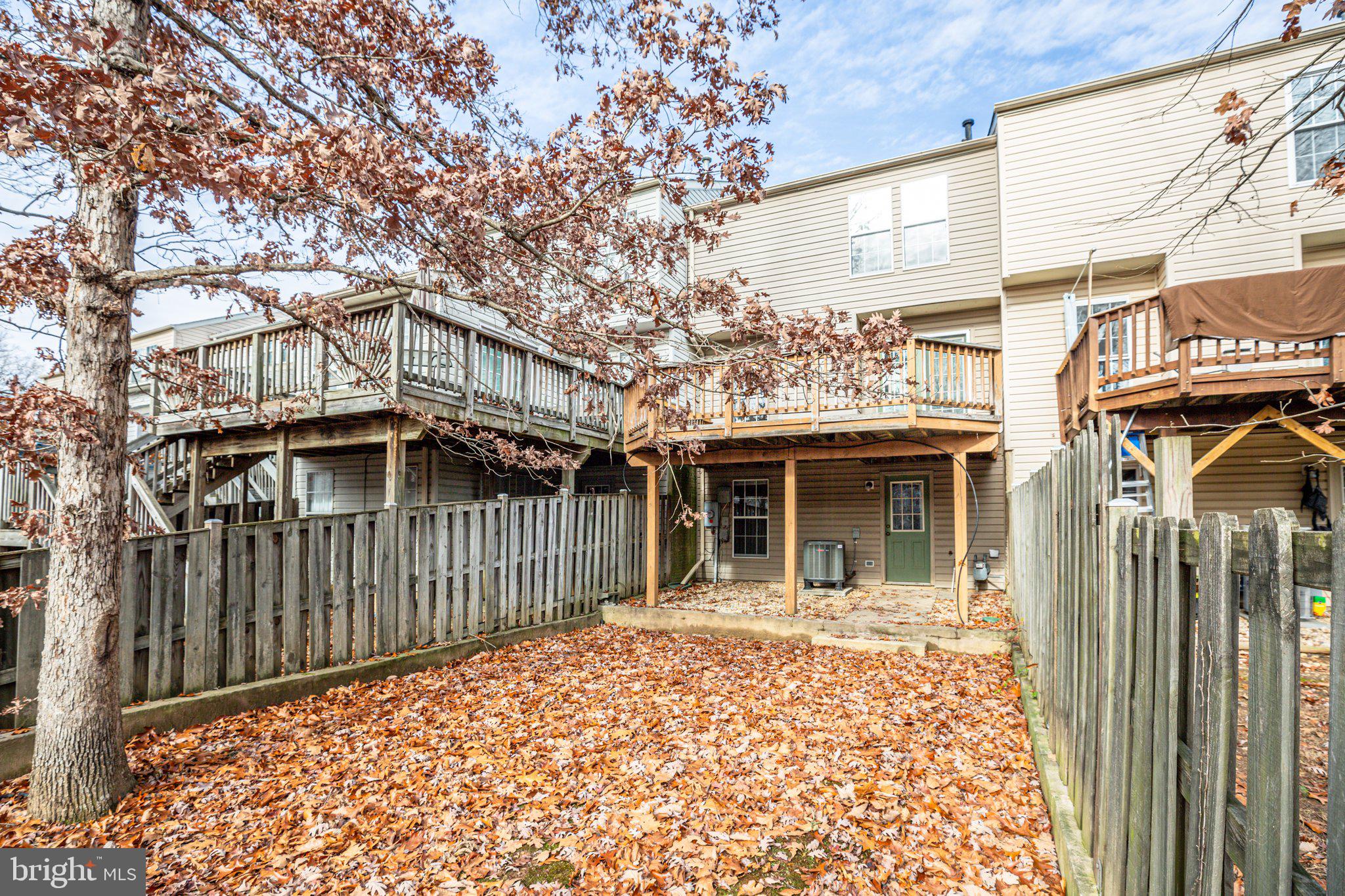 TURNBERRY VILLAGE - Residential Lease