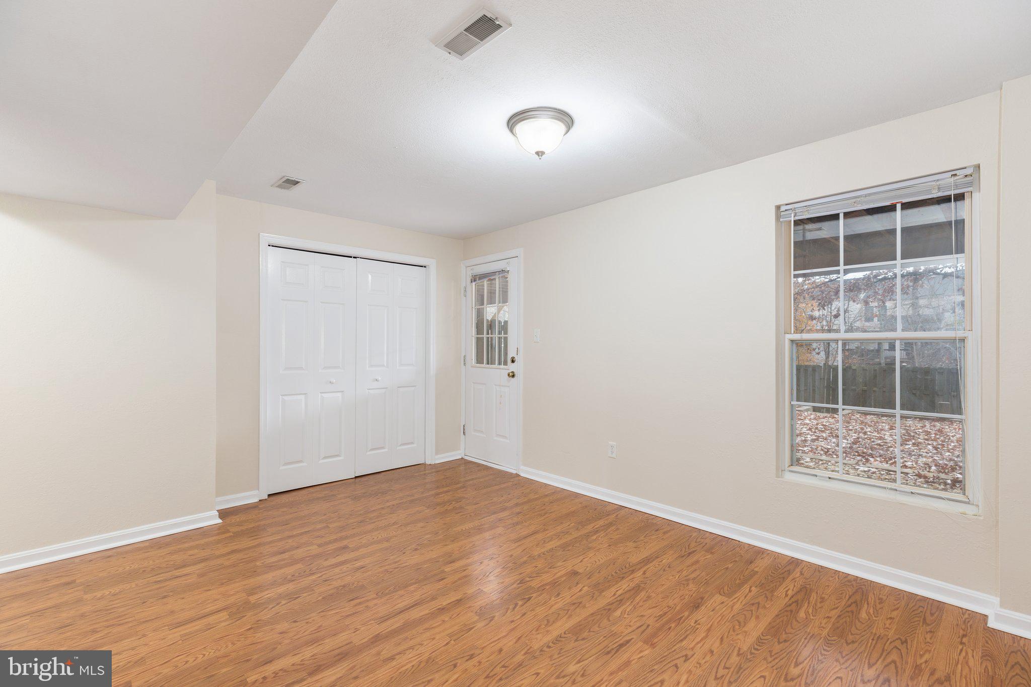 TURNBERRY VILLAGE - Residential Lease