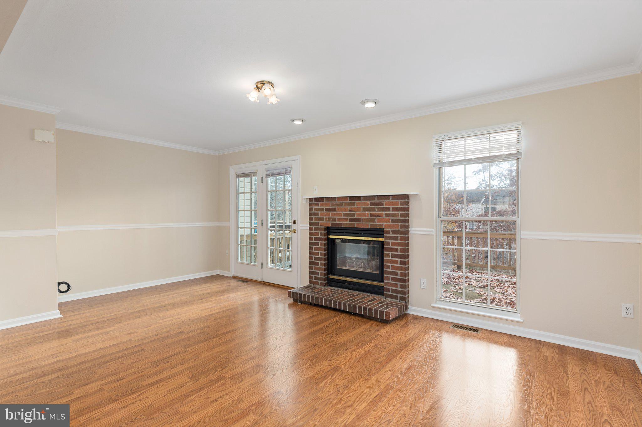 TURNBERRY VILLAGE - Residential Lease