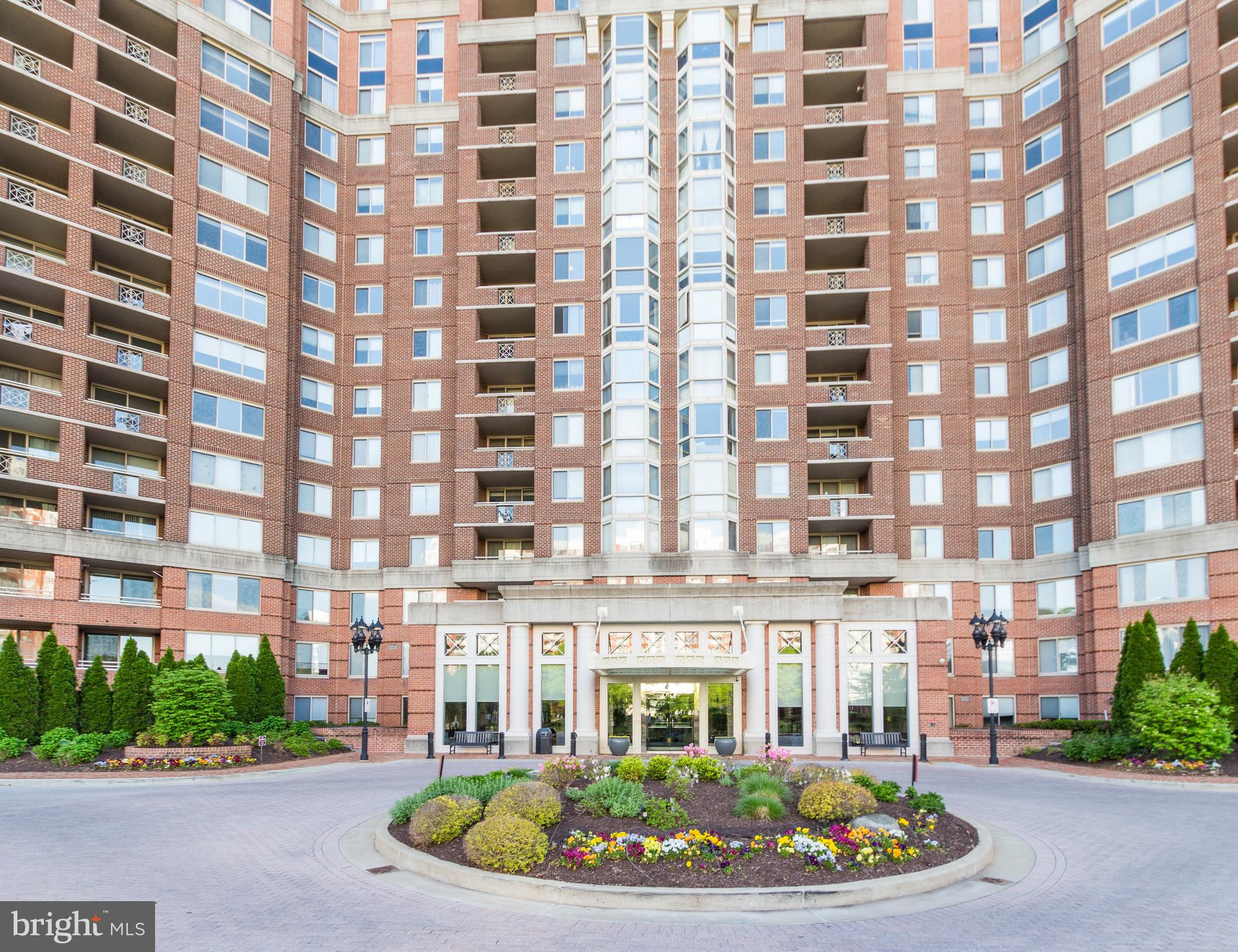 THE WISCONSIN - Residential