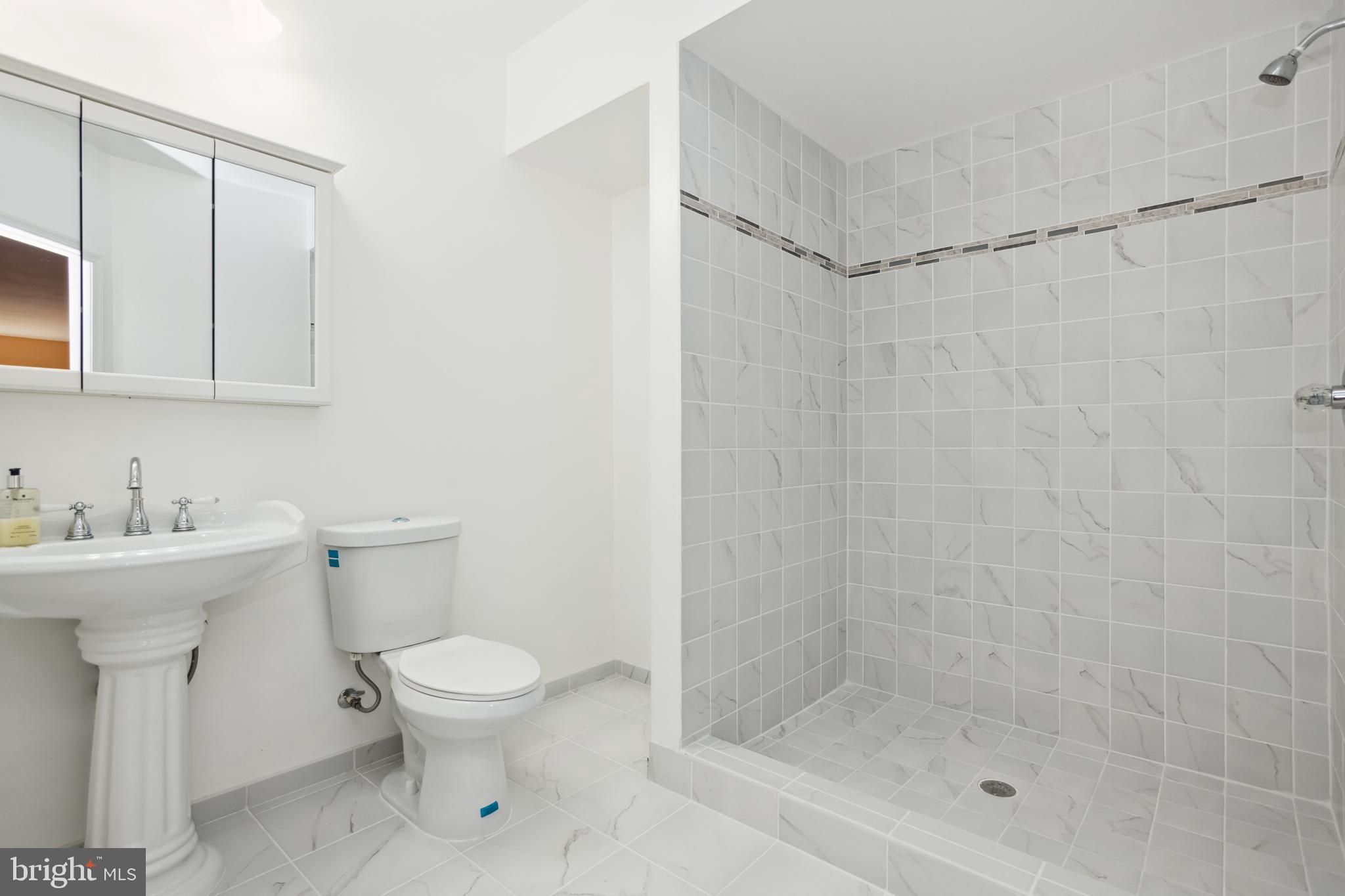 DOMINION VALLEY COUNTRY CLUB - Residential