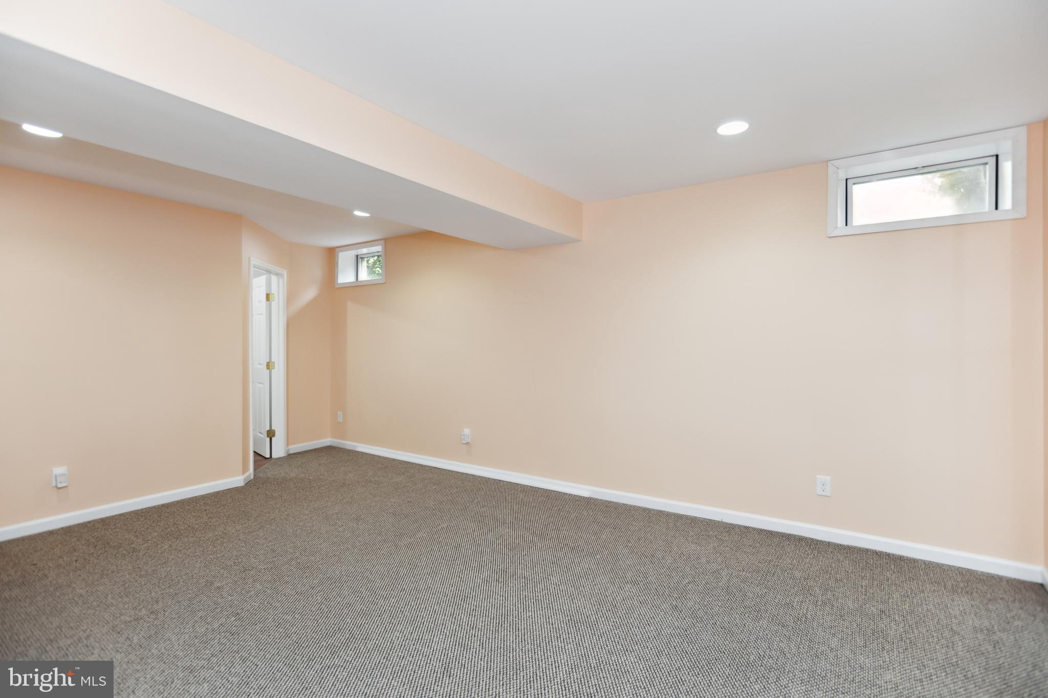 DOMINION VALLEY COUNTRY CLUB - Residential