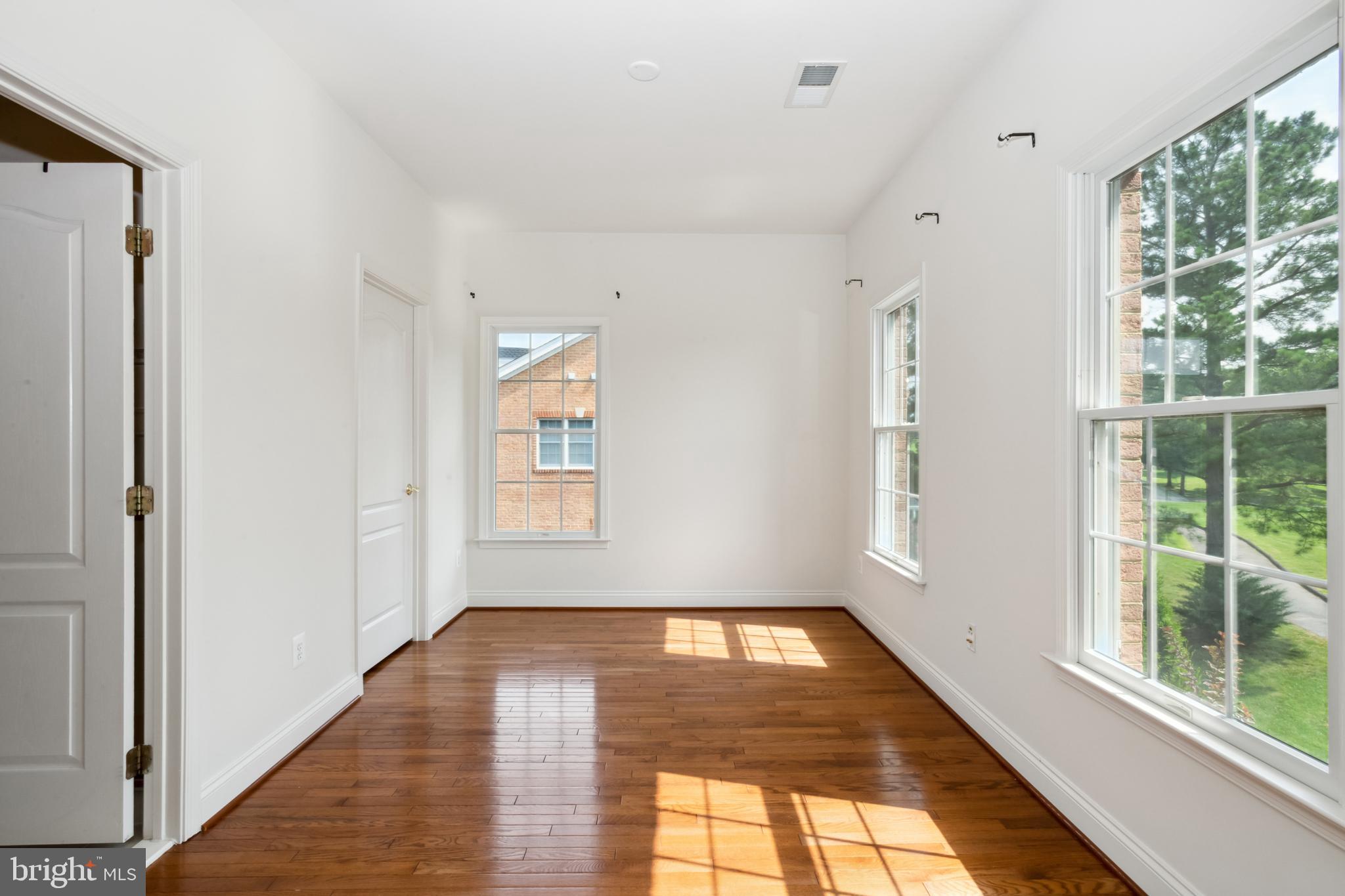 DOMINION VALLEY COUNTRY CLUB - Residential