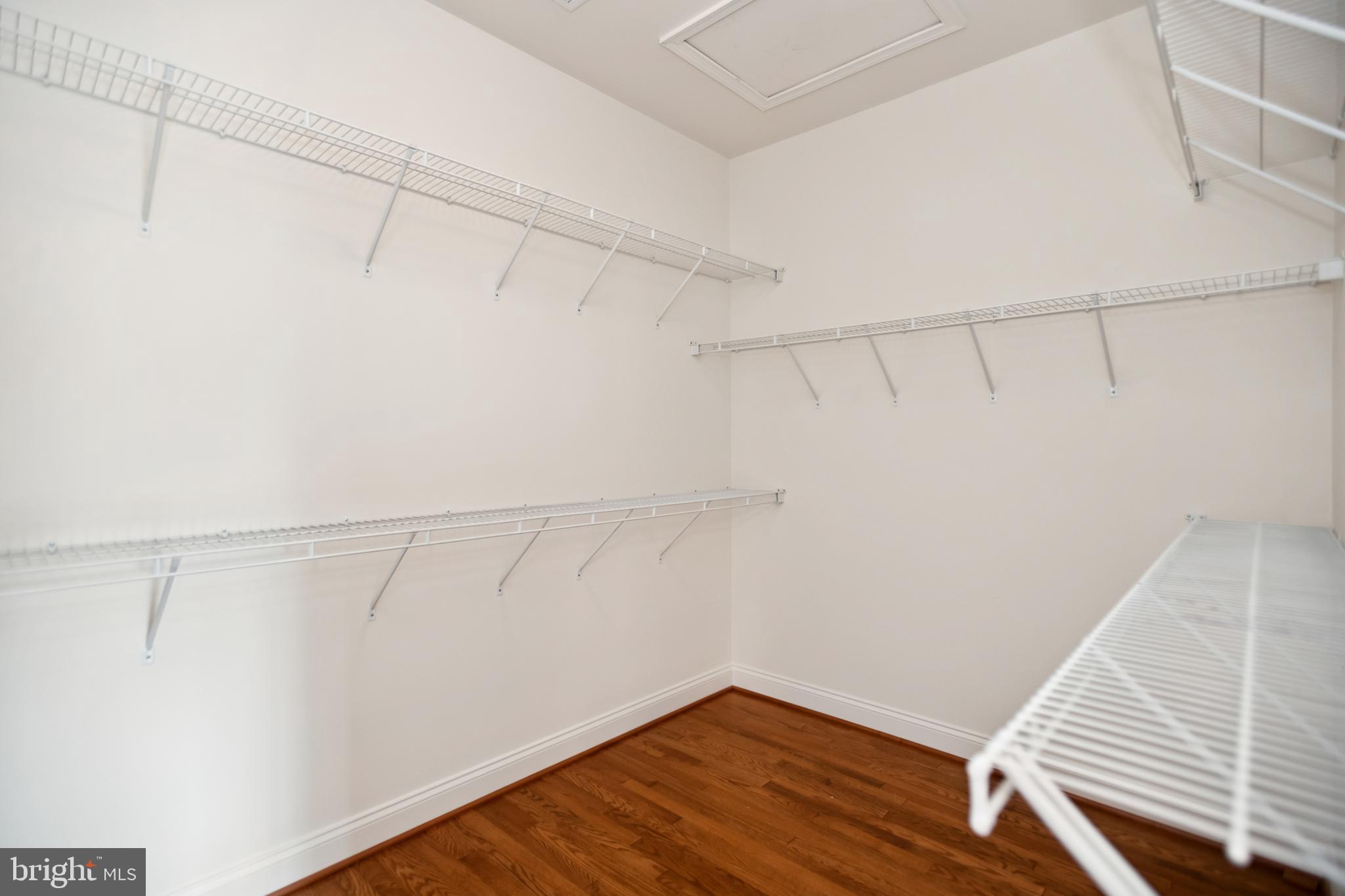 DOMINION VALLEY COUNTRY CLUB - Residential