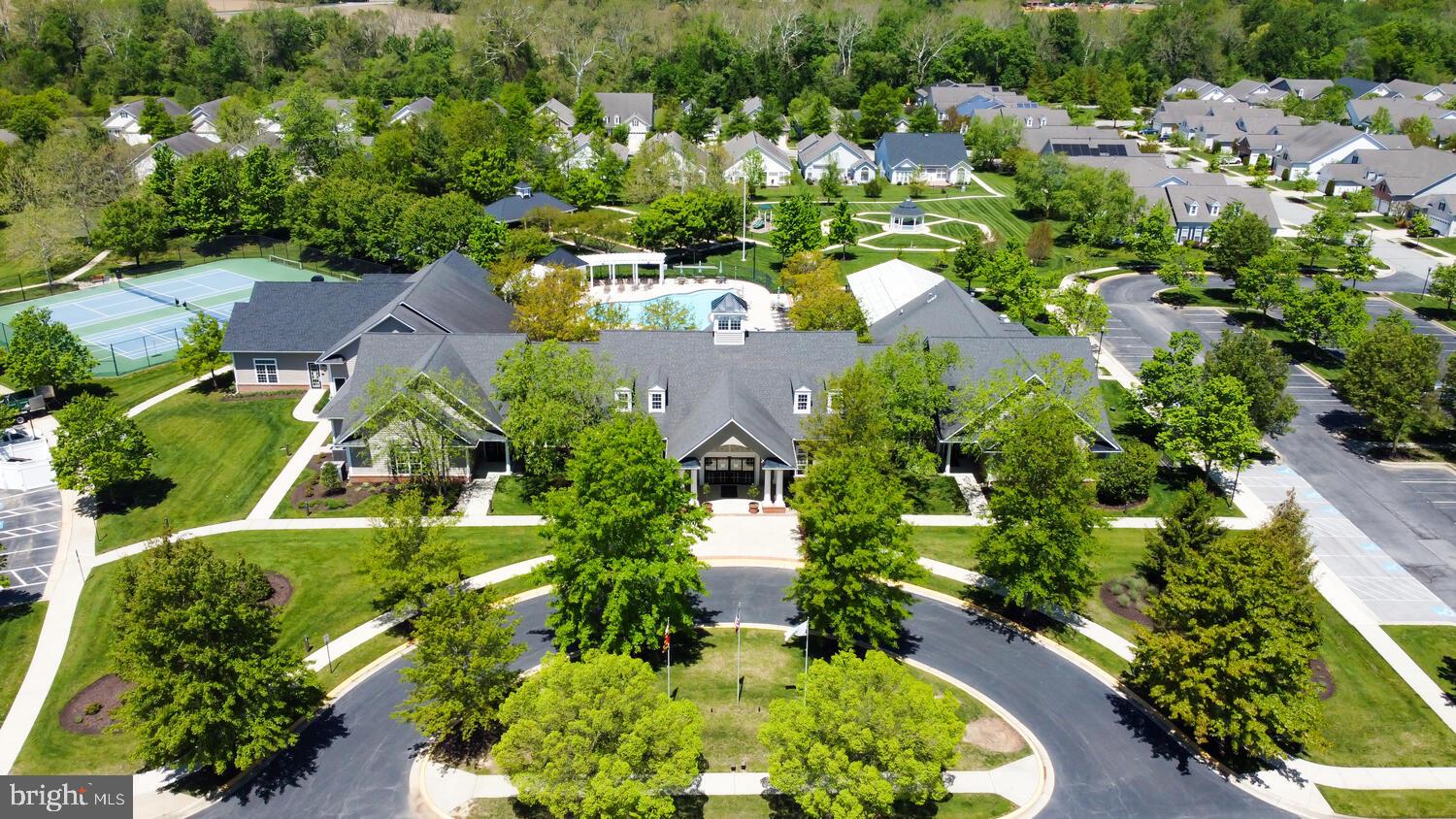 SYMPHONY VILLAGE AT CENTREVILLE - Residential