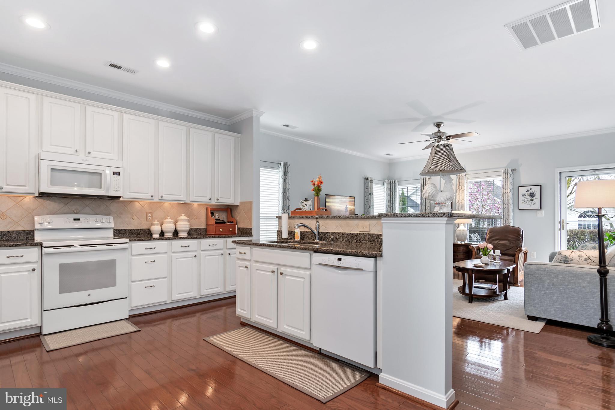 SYMPHONY VILLAGE AT CENTREVILLE - Residential