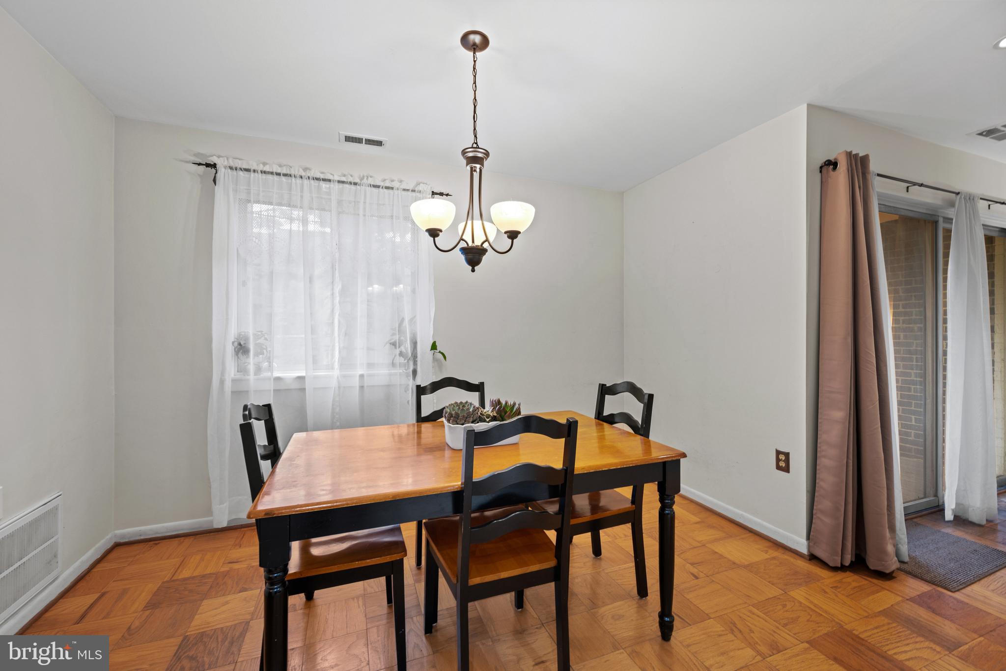 BRYANT GARDENS - Residential