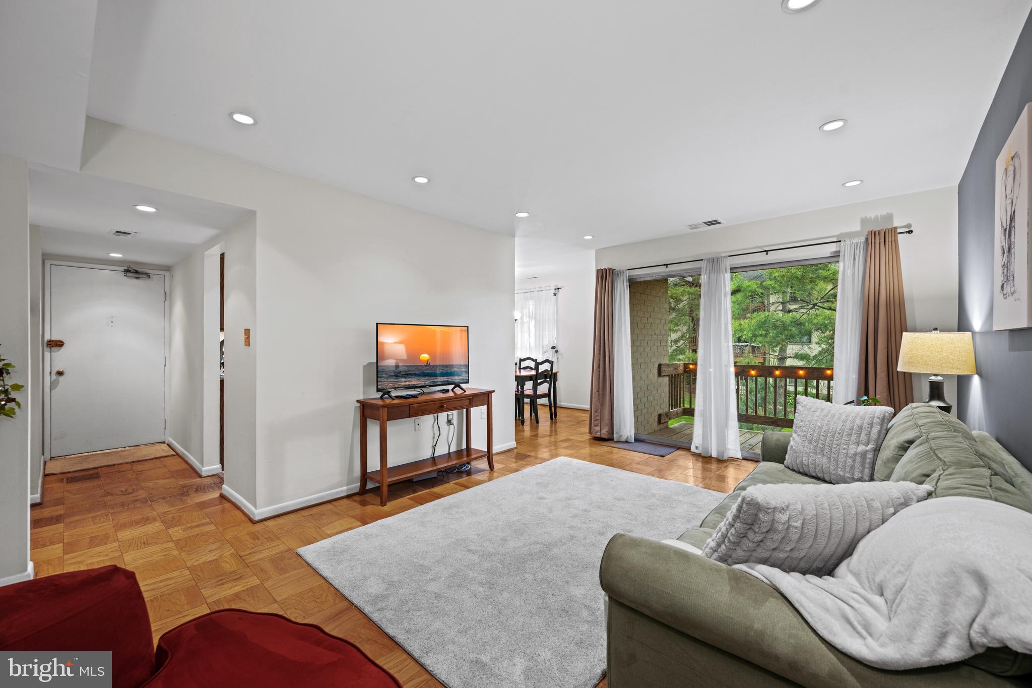 BRYANT GARDENS - Residential