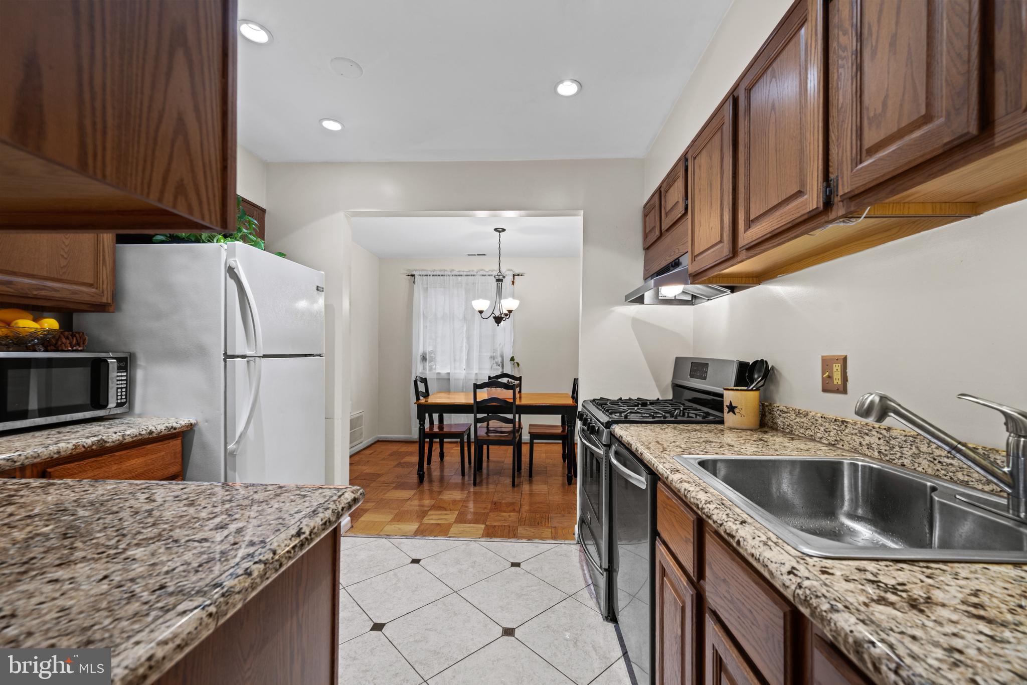 BRYANT GARDENS - Residential
