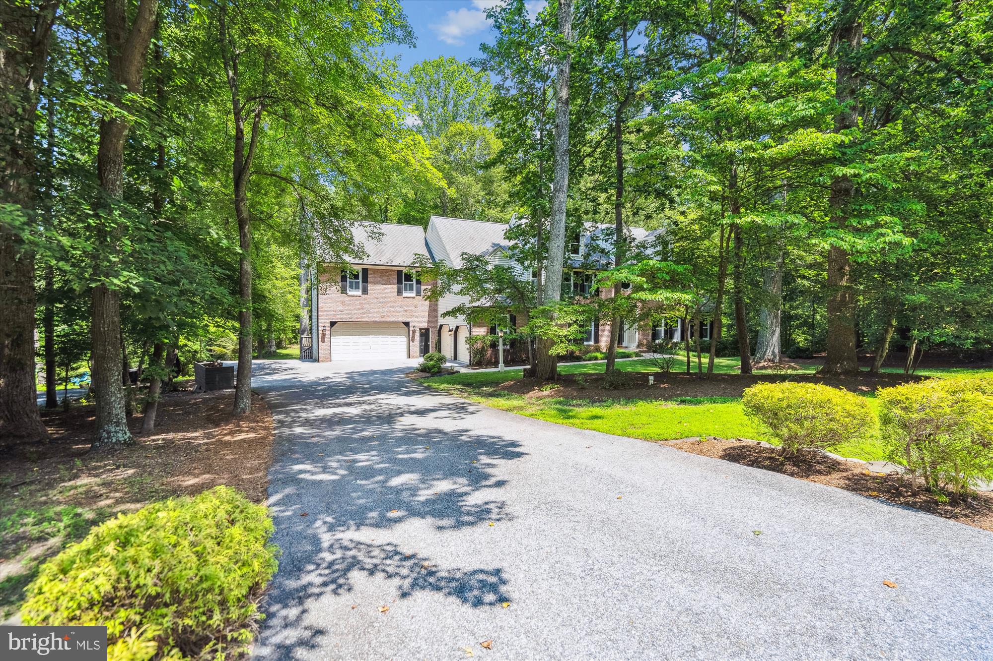 EAGLES PASSAGES - Residential