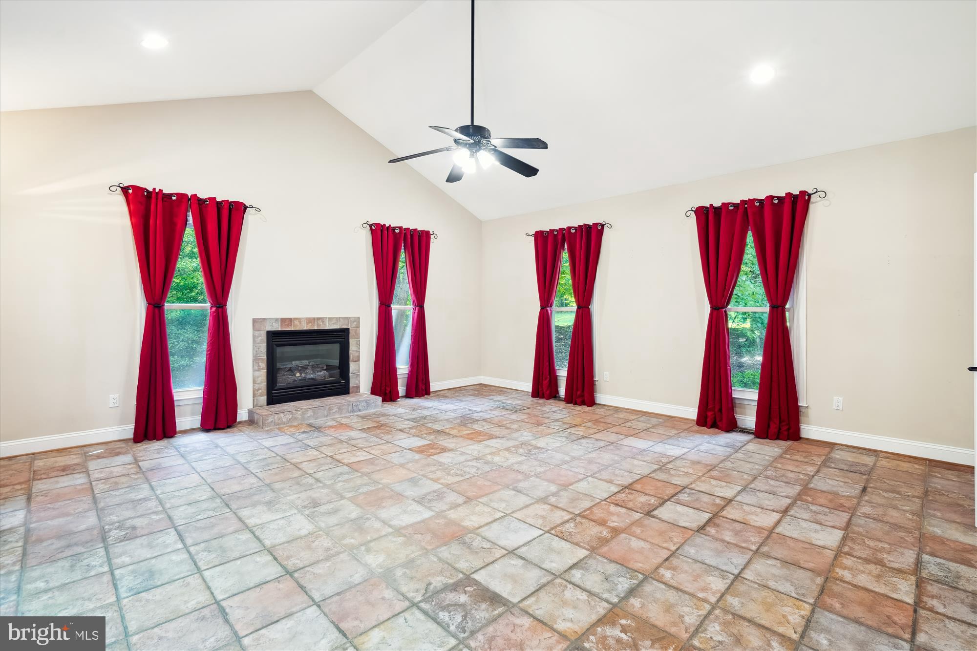 EAGLES PASSAGES - Residential