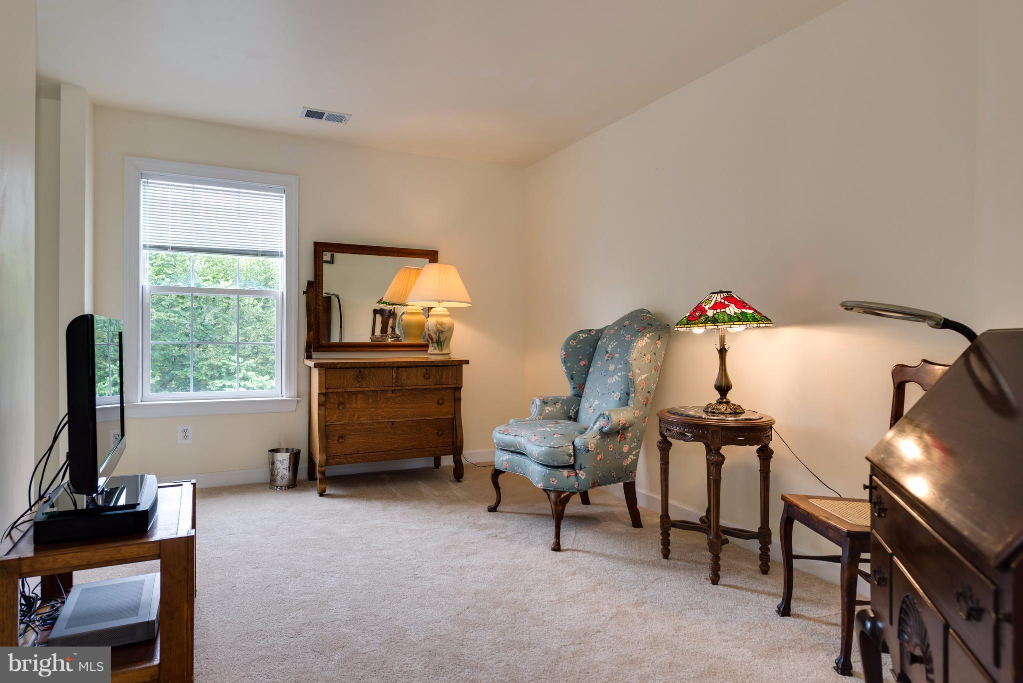 KINGSVIEW RIDGE - Residential