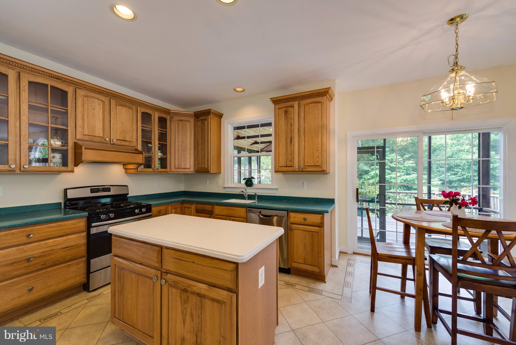 KINGSVIEW RIDGE - Residential