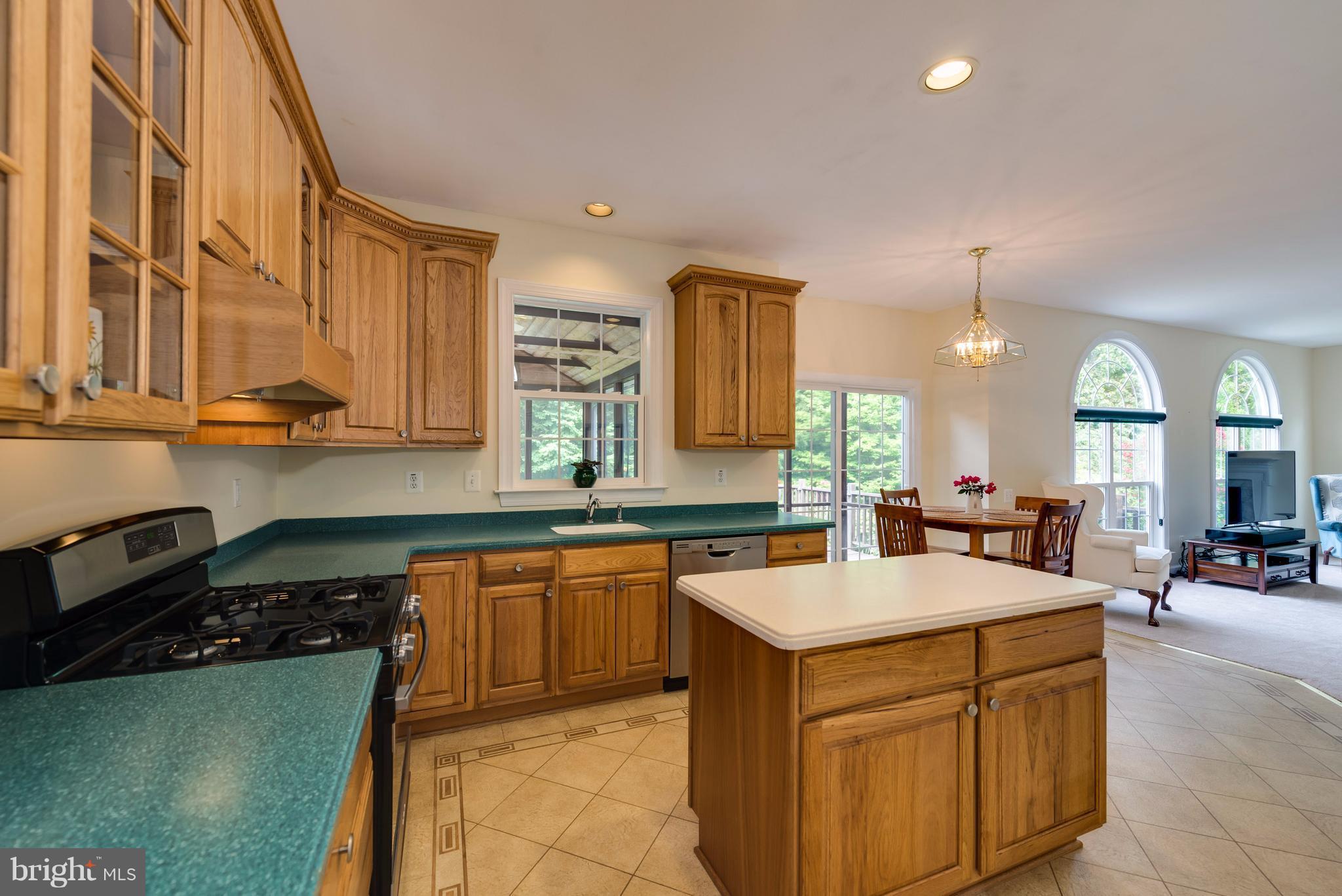 KINGSVIEW RIDGE - Residential