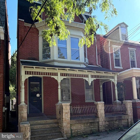 Photo of 610 W Chestnut Street, LANCASTER, PA 17603 (MLS # PALA2095650)