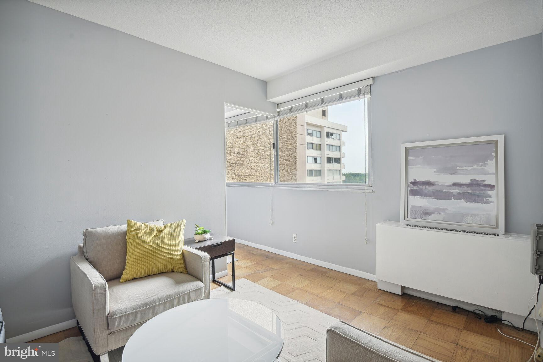 FRIENDSHIP HEIGHTS - Residential