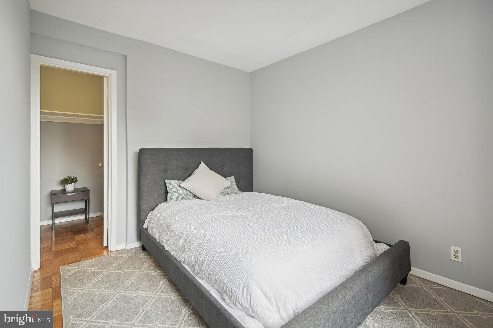 FRIENDSHIP HEIGHTS - Residential