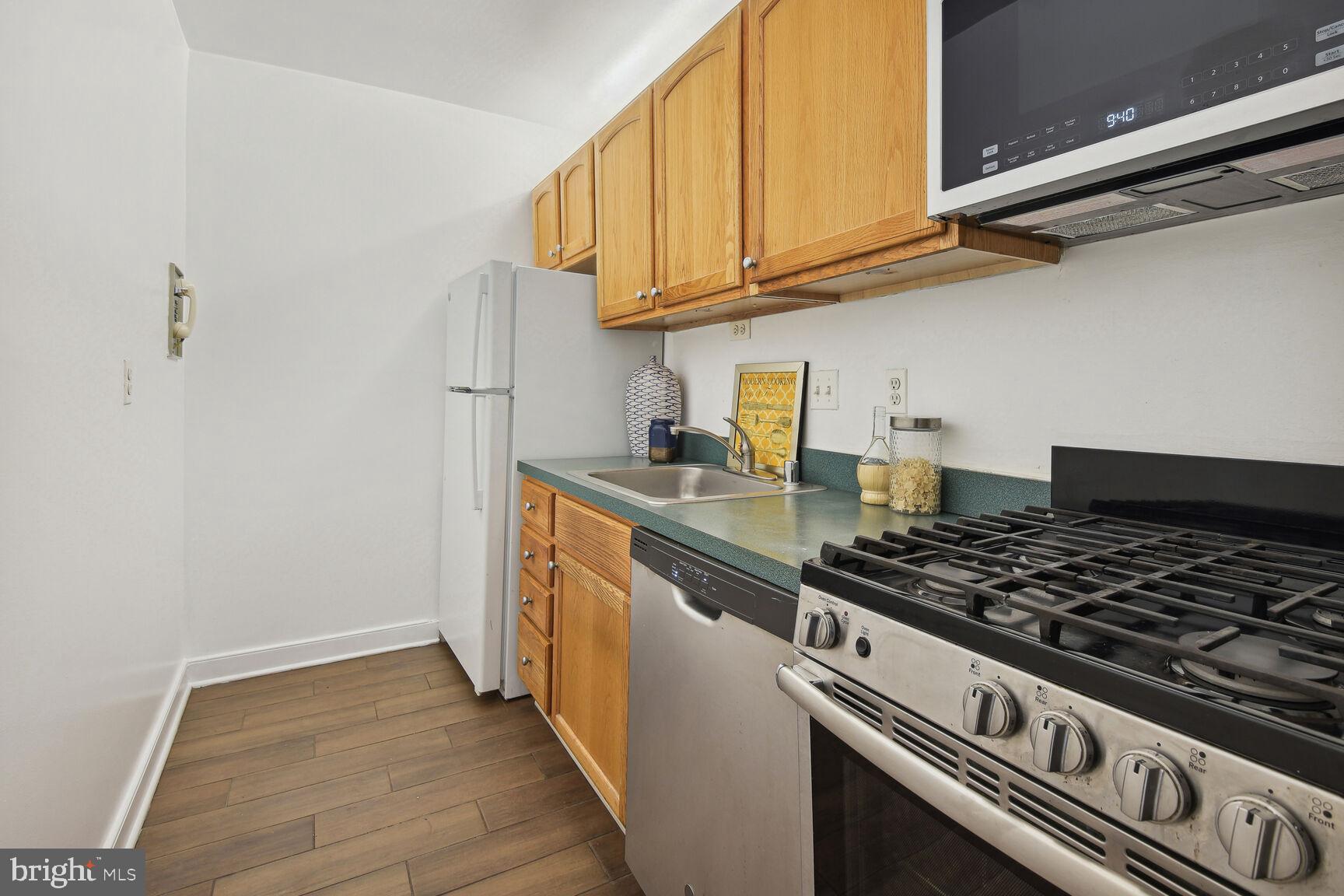 FRIENDSHIP HEIGHTS - Residential