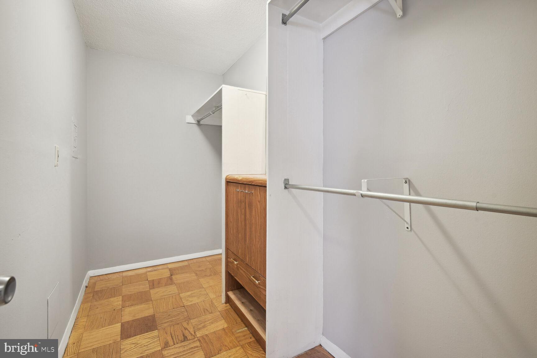 FRIENDSHIP HEIGHTS - Residential