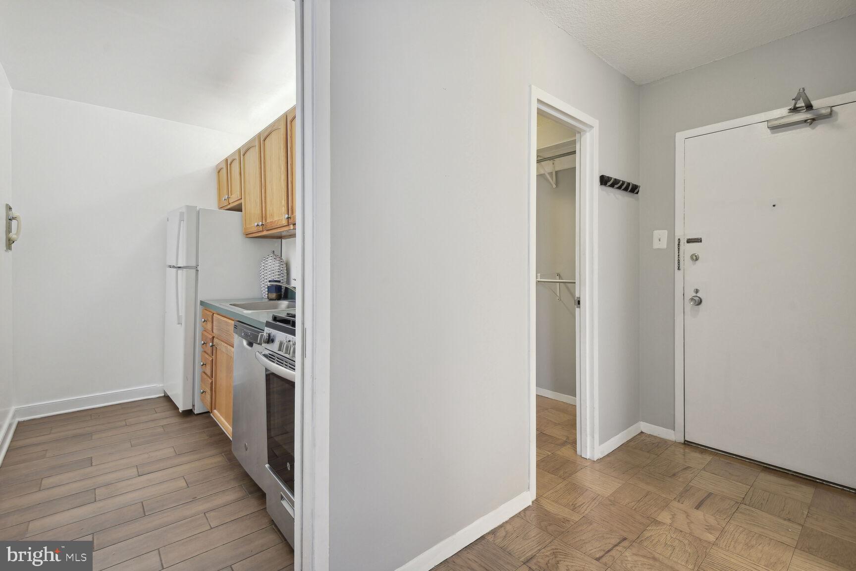 FRIENDSHIP HEIGHTS - Residential