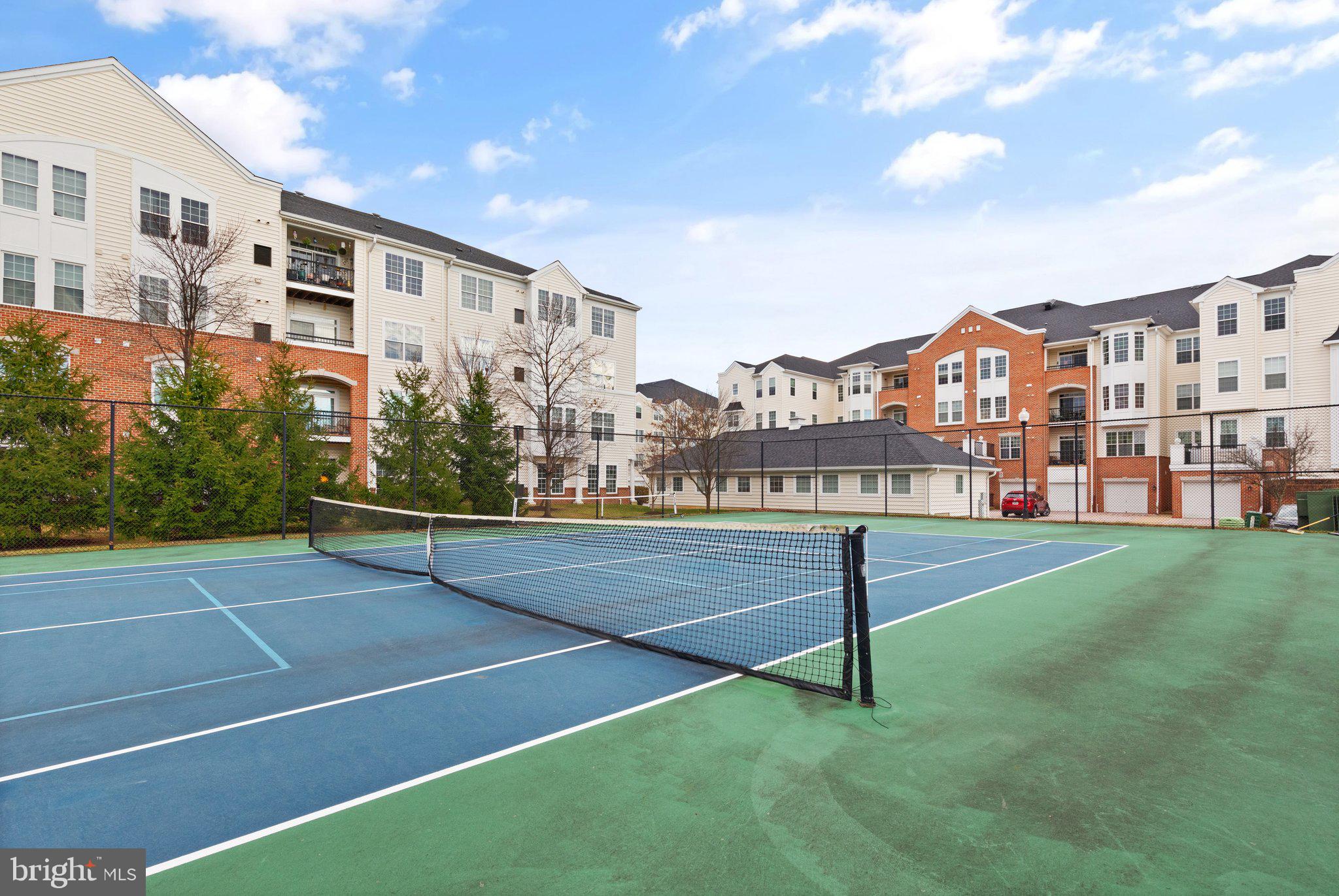 GATHERINGS AT LYNDWOOD - Residential