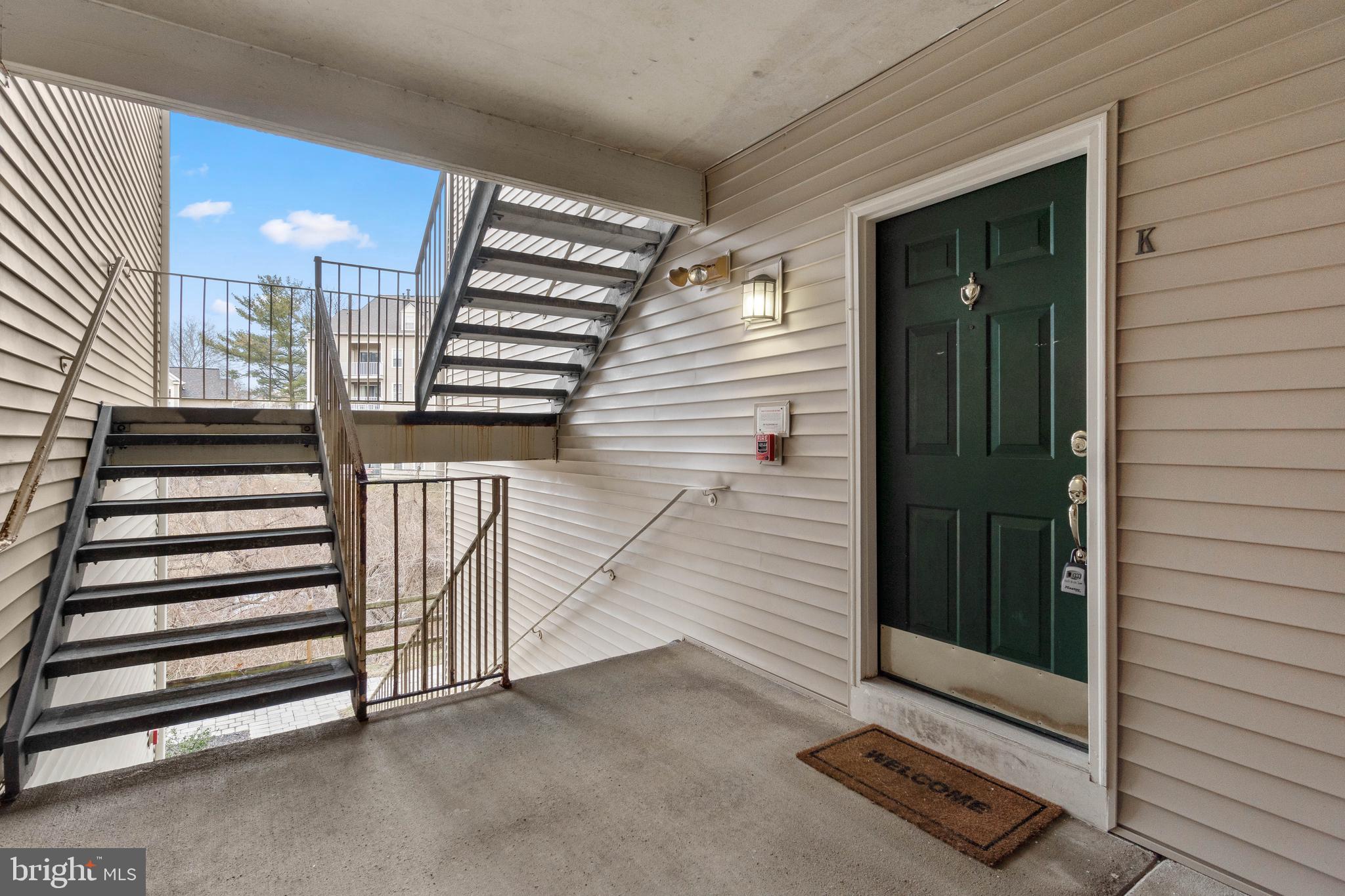 FALLS GABLE - Residential Lease