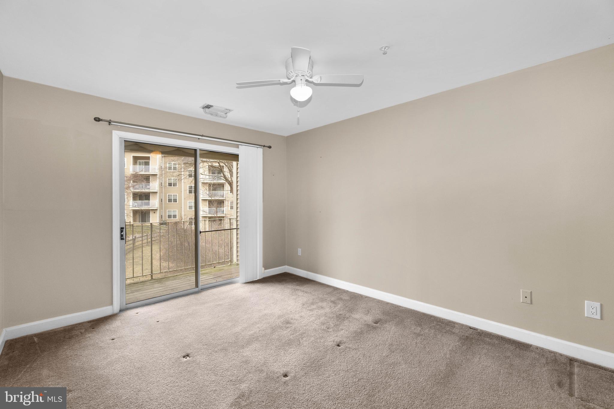 FALLS GABLE - Residential Lease