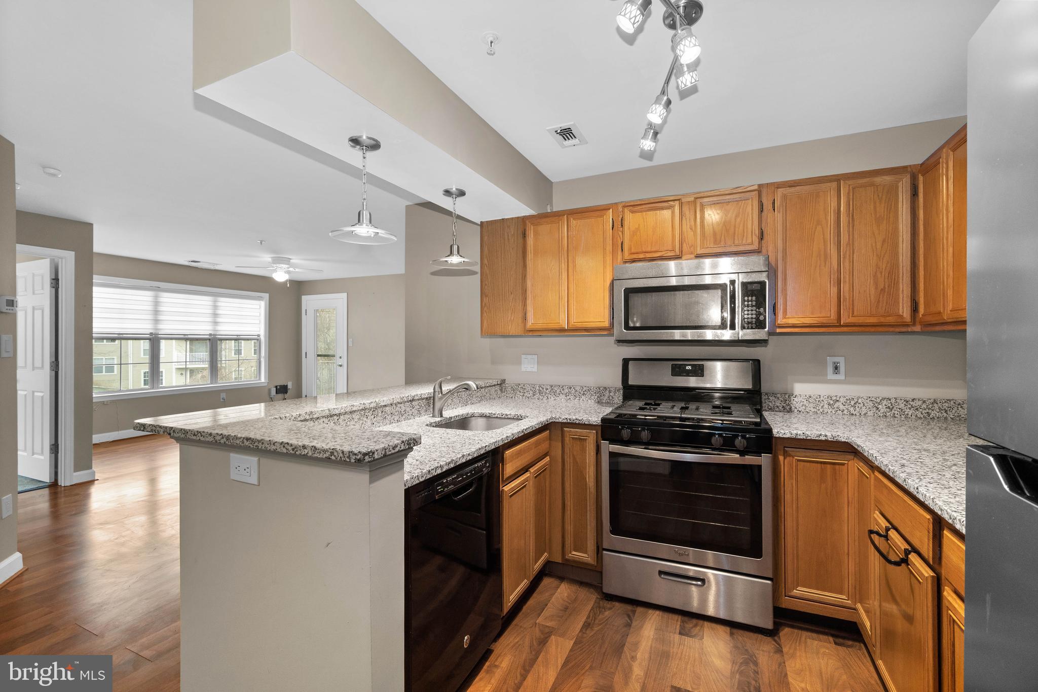 FALLS GABLE - Residential Lease