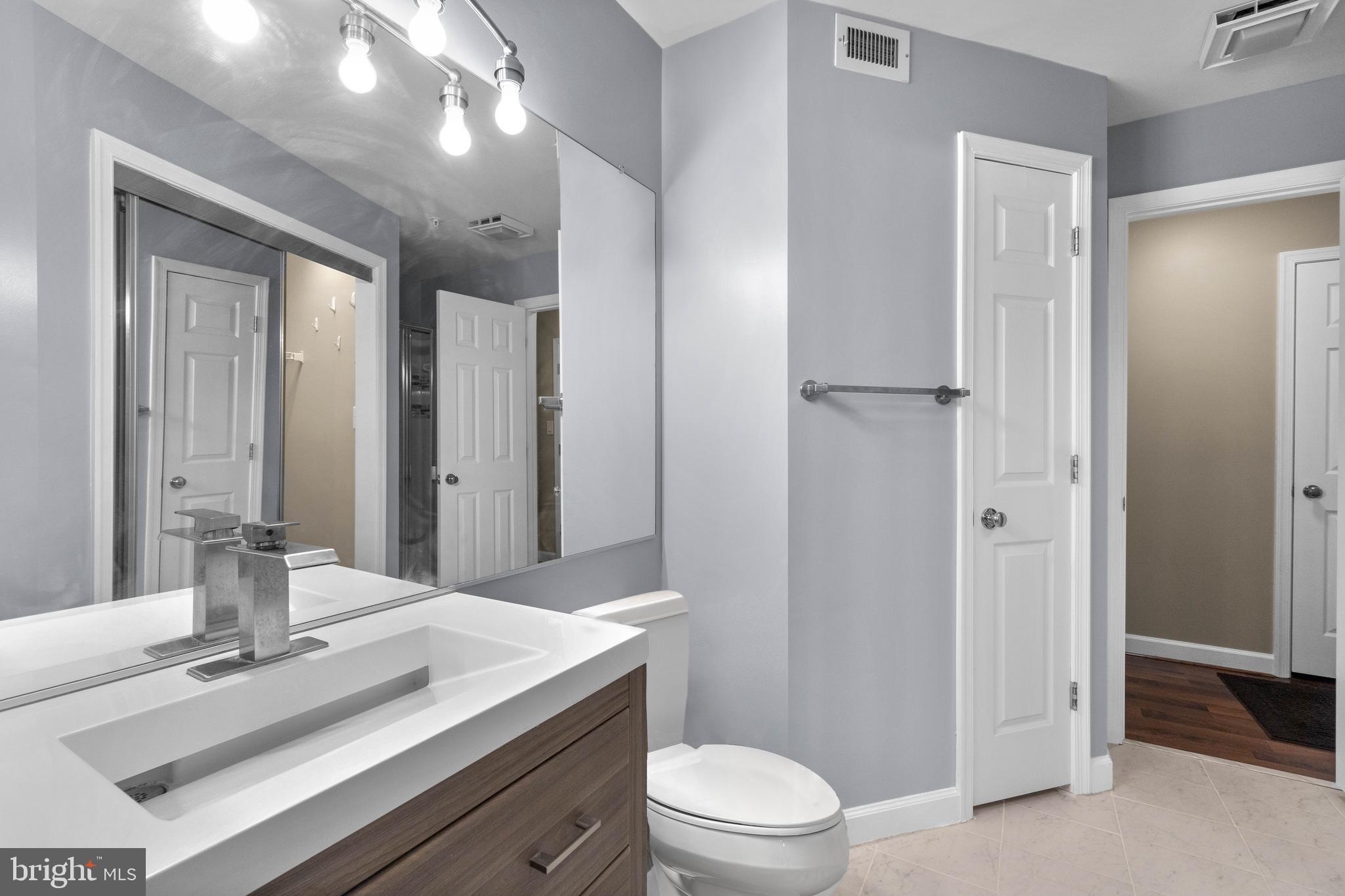 FALLS GABLE - Residential Lease