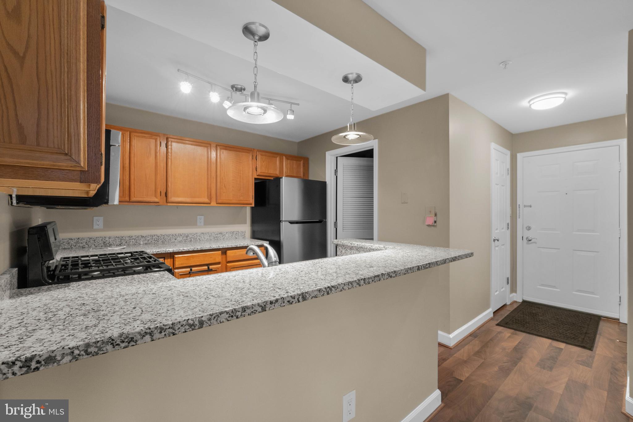 FALLS GABLE - Residential Lease