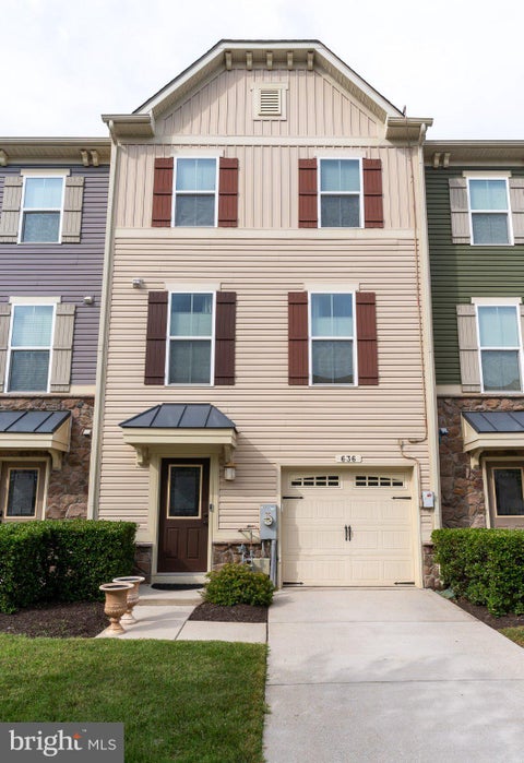 Townhouse For Sale - 636 Foxwood Drive<br/> GLEN BURNIE, MD 21060