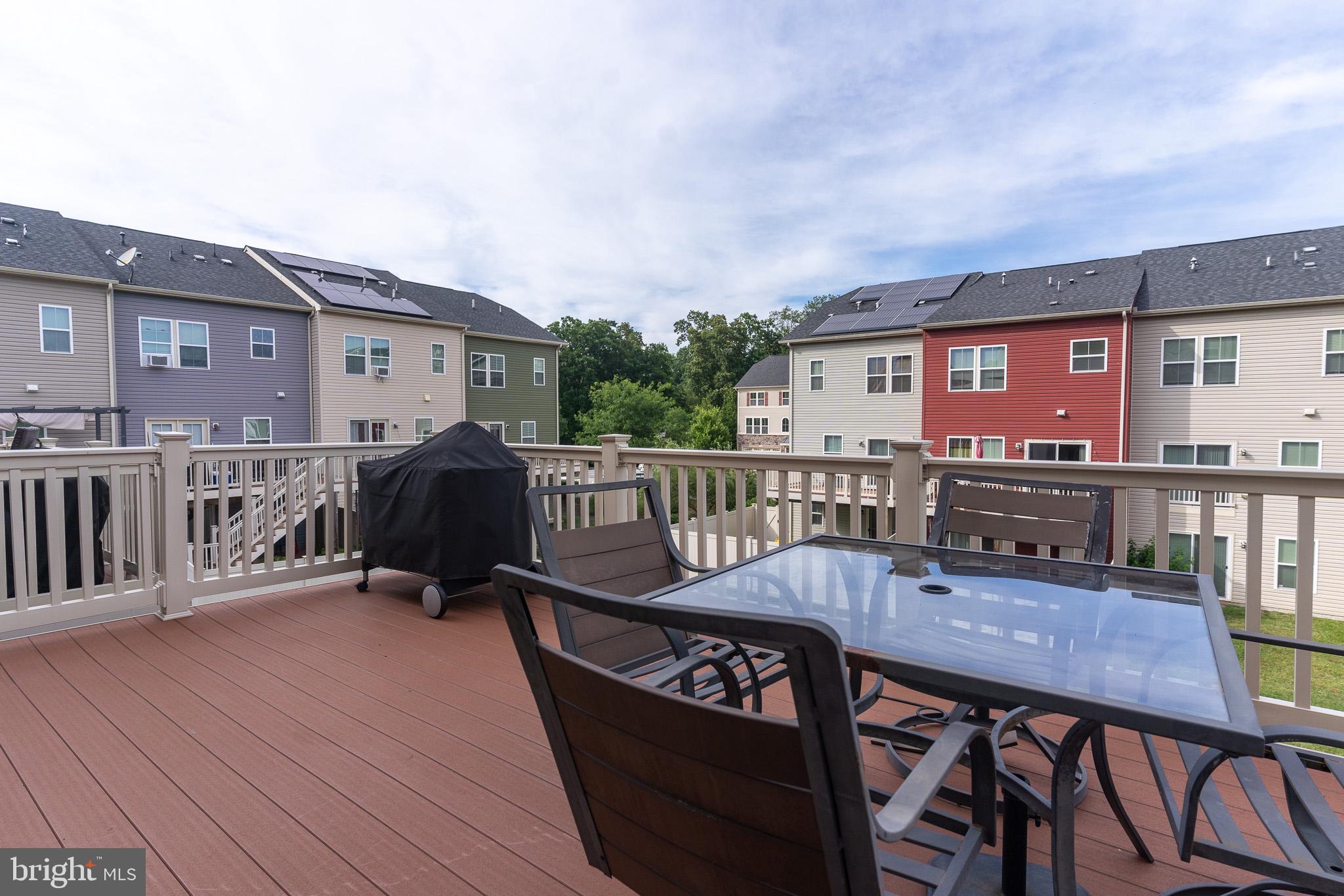 636 FOXWOOD DRIVE