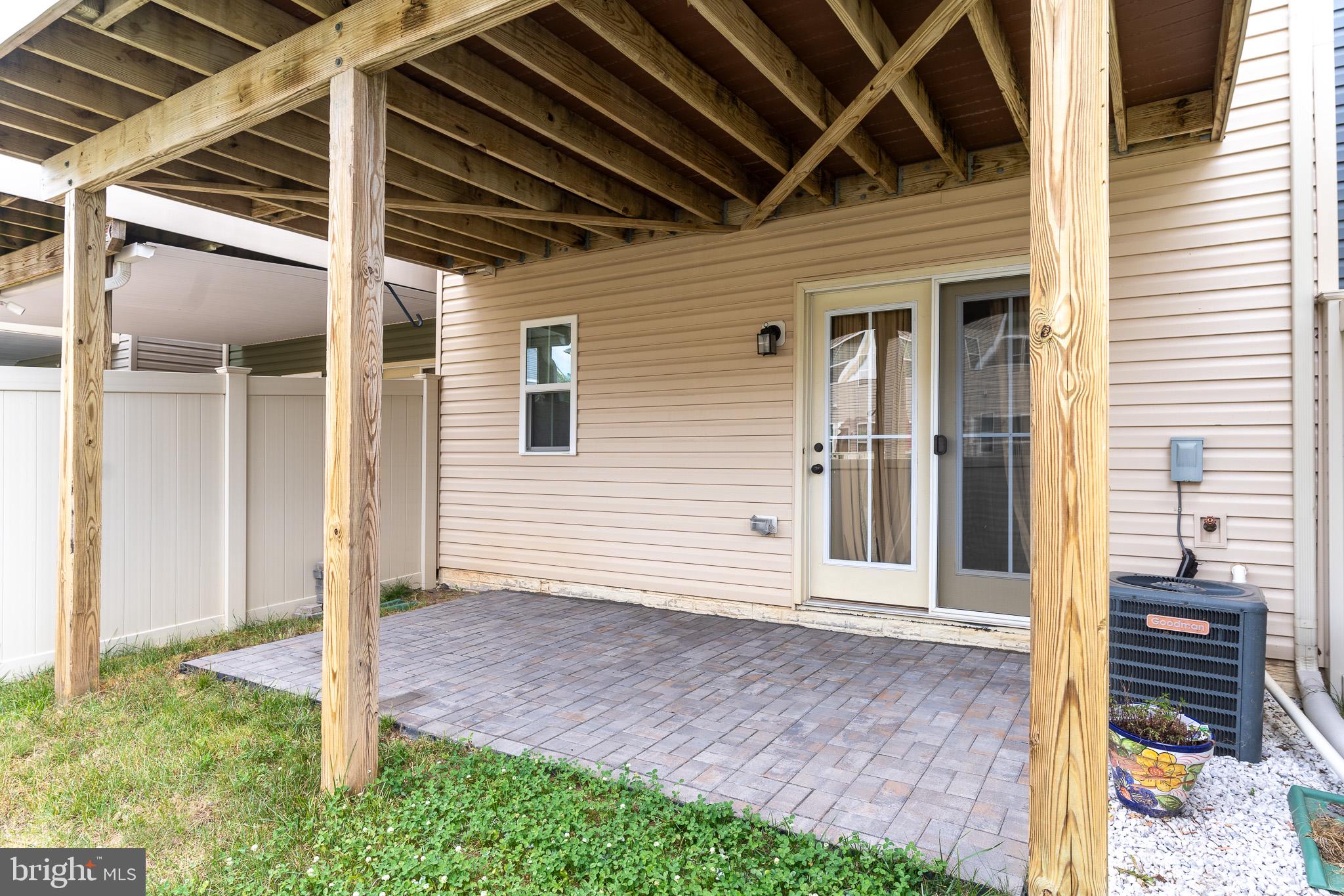 636 FOXWOOD DRIVE