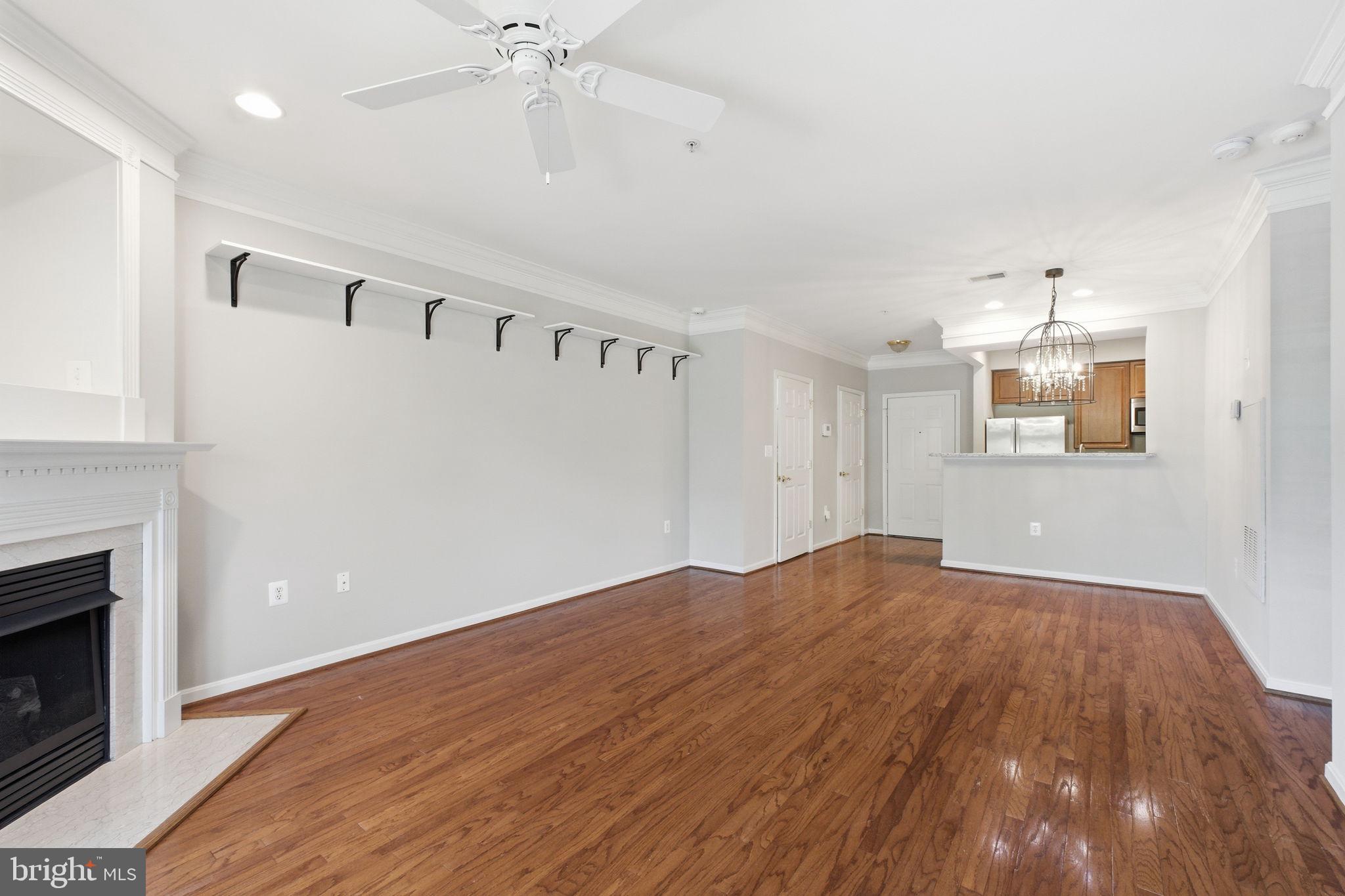 5112 DONOVAN DRIVE 101