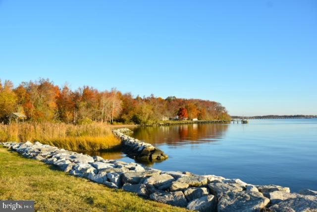 LYNCH POINT - Residential
