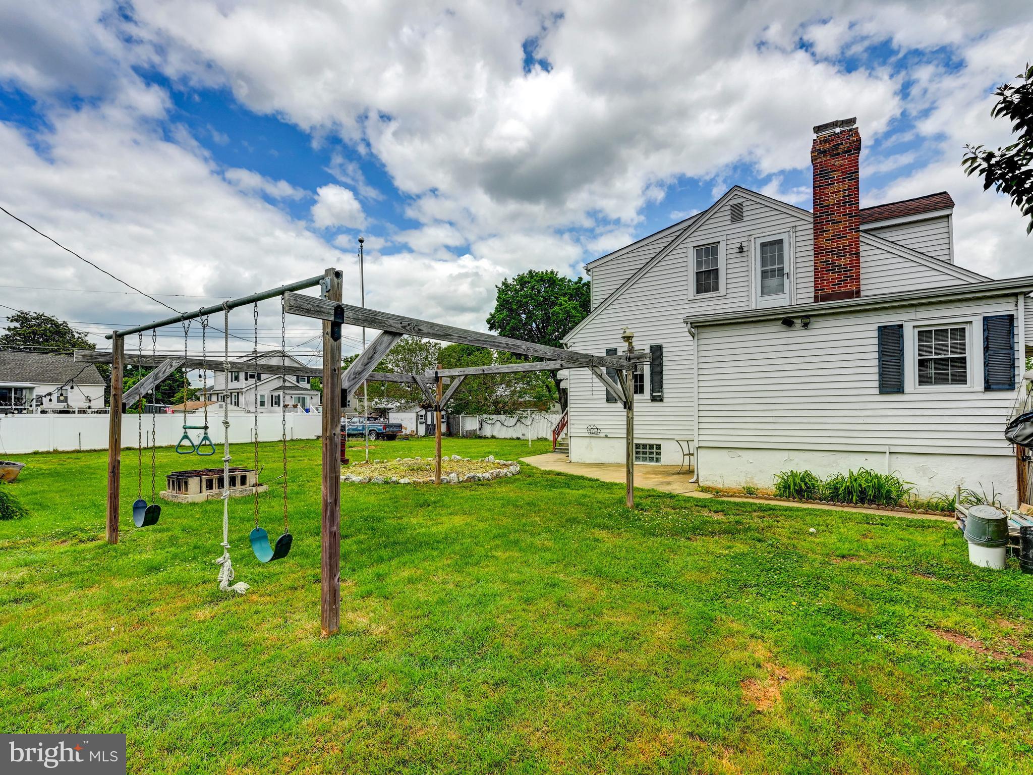 LYNCH POINT - Residential