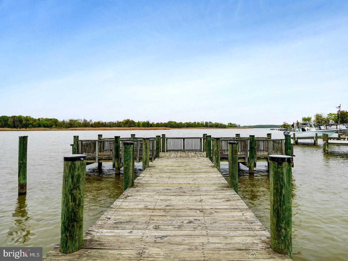 LYNCH POINT - Residential
