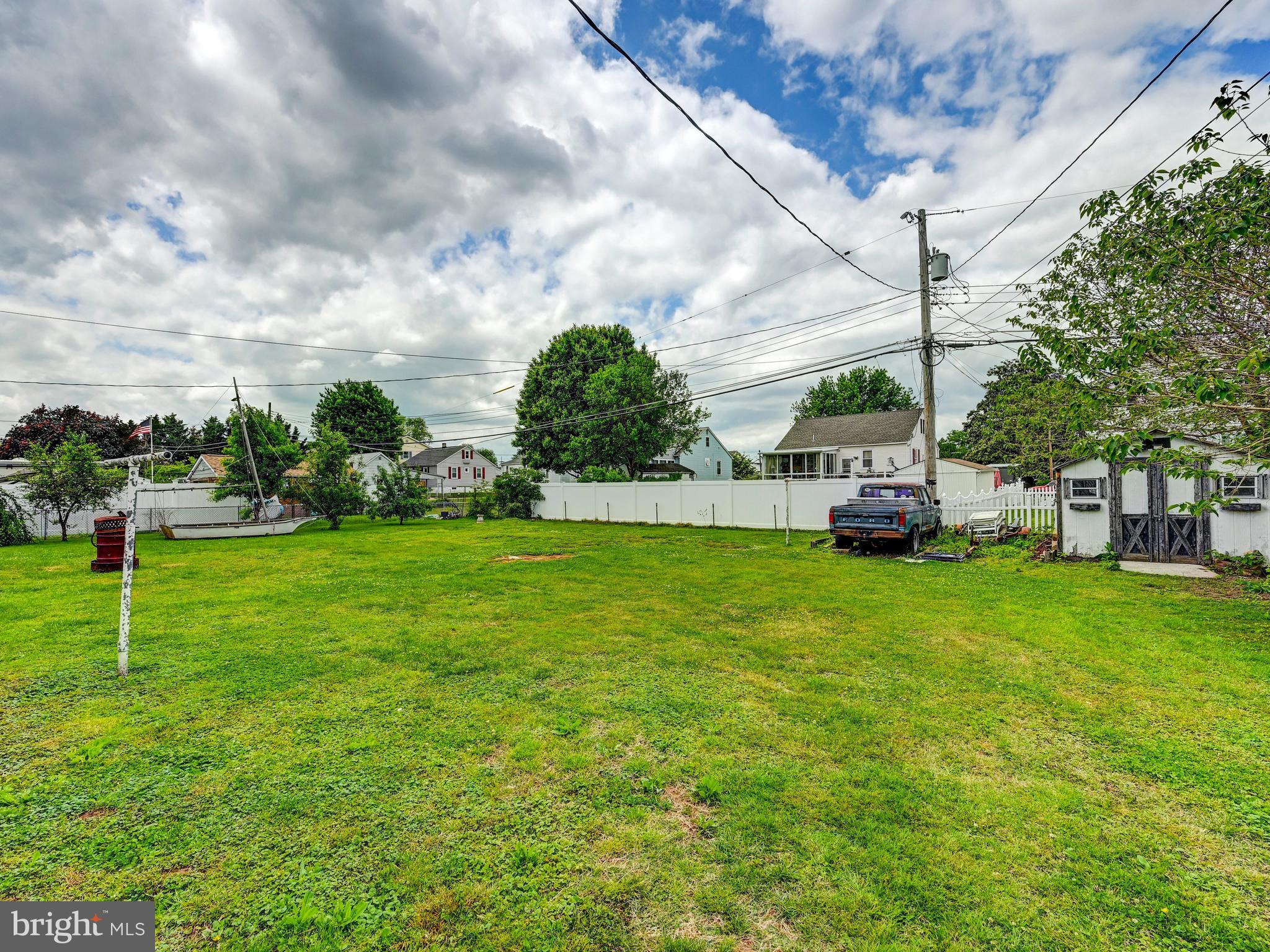 LYNCH POINT - Residential