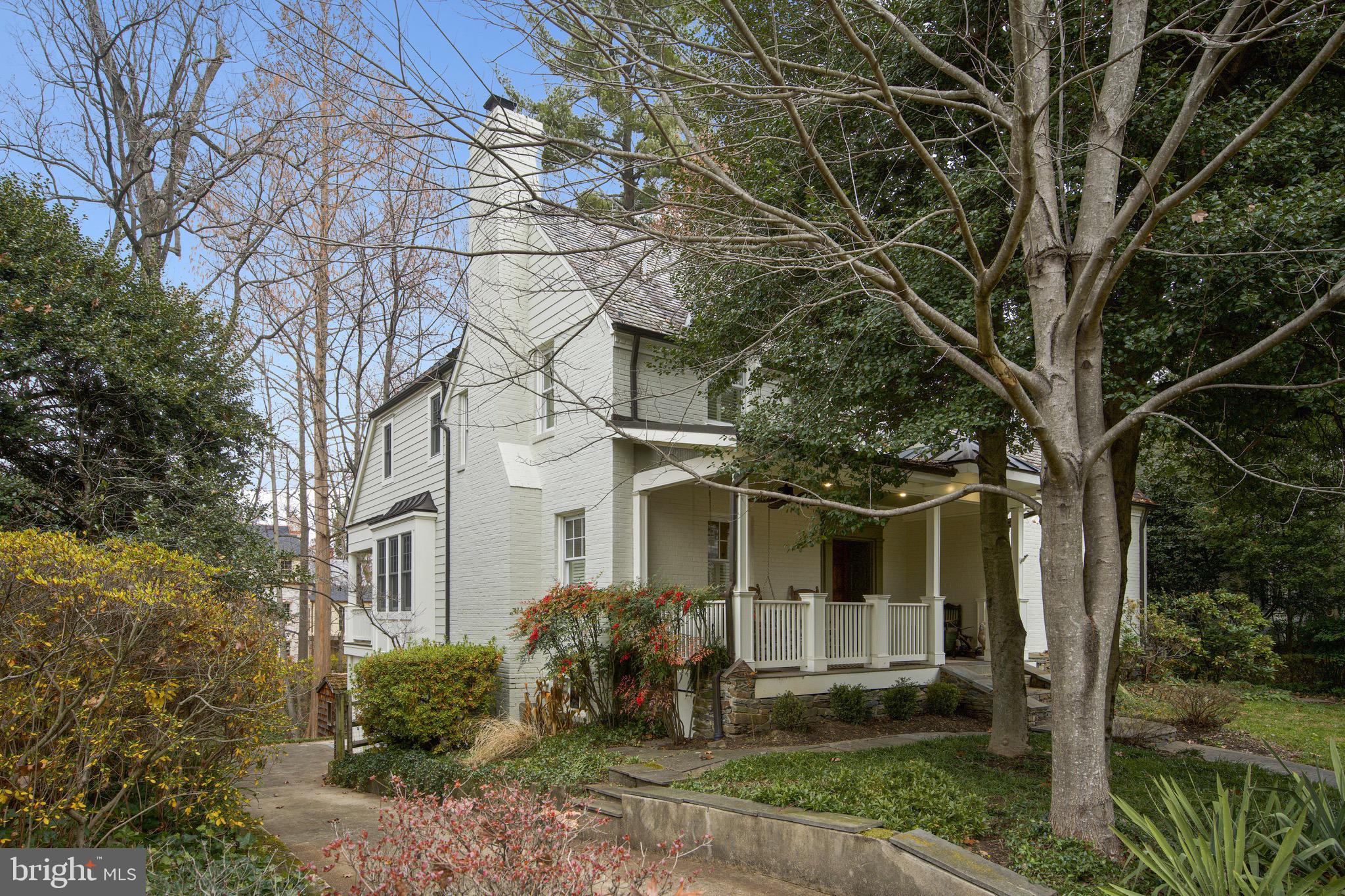 BARNABY WOODS - Residential