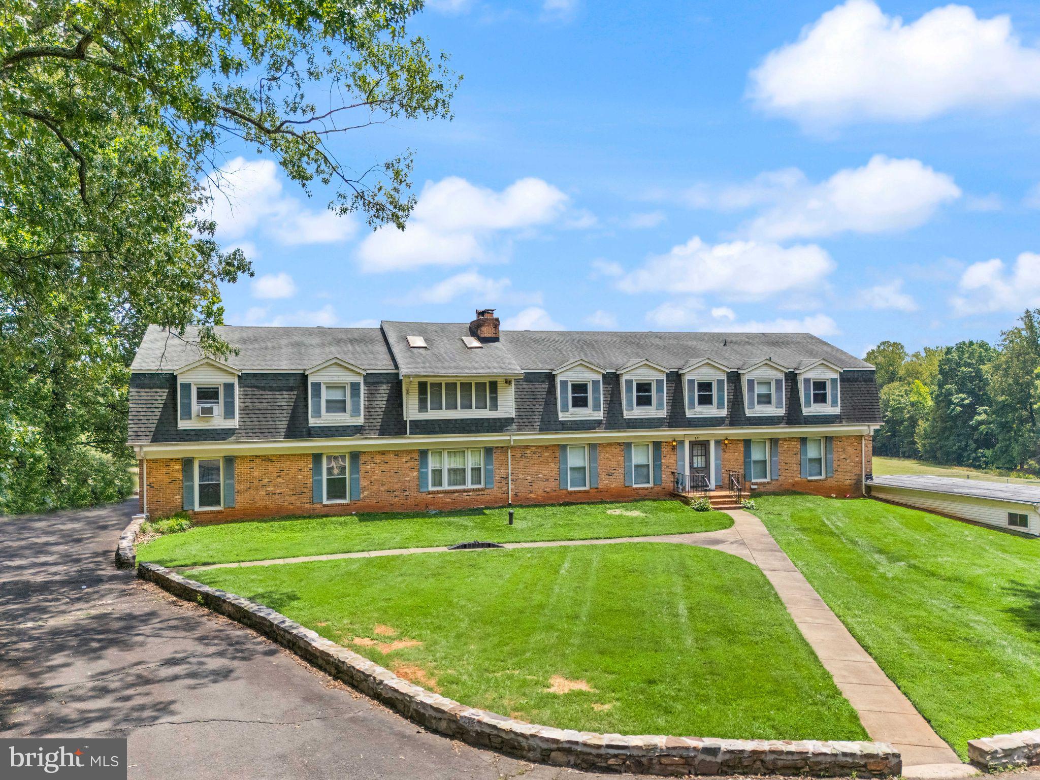7511 & 7519 ELMORES LANE