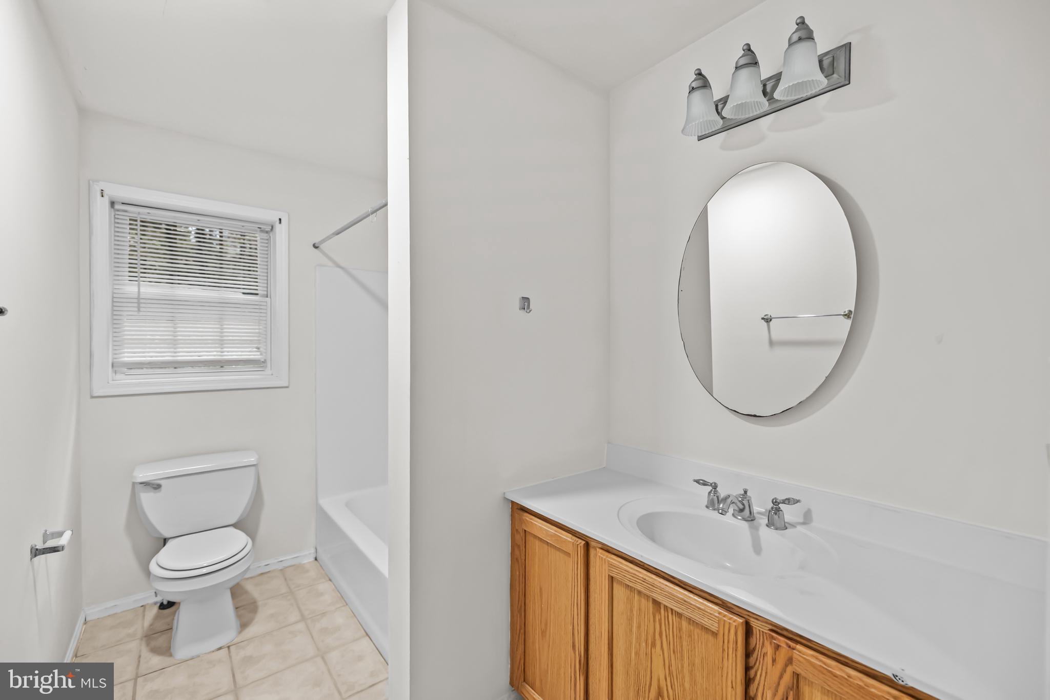 PRESIDENTIAL LAKES - Residential