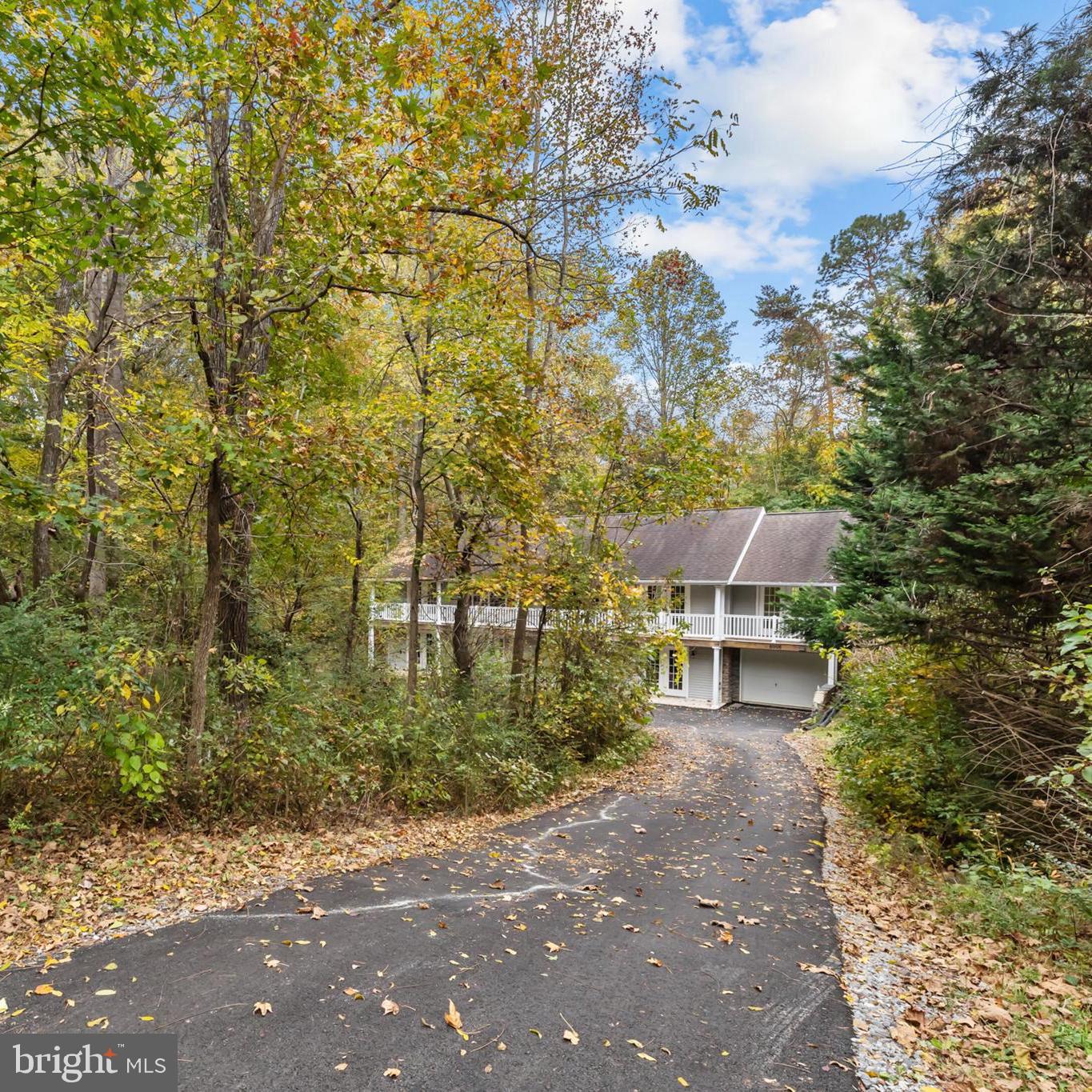 PRESIDENTIAL LAKES - Residential