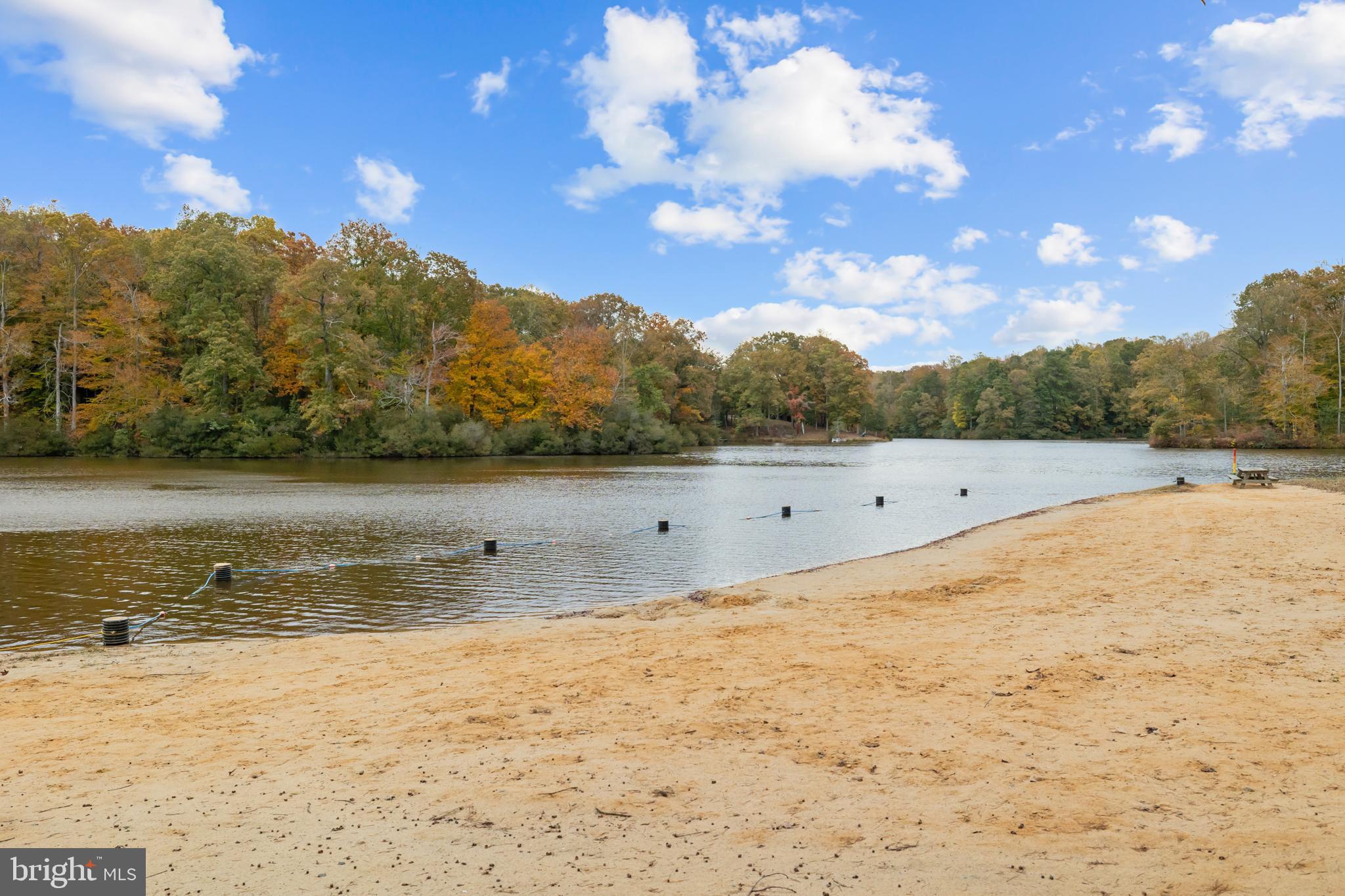 PRESIDENTIAL LAKES - Residential
